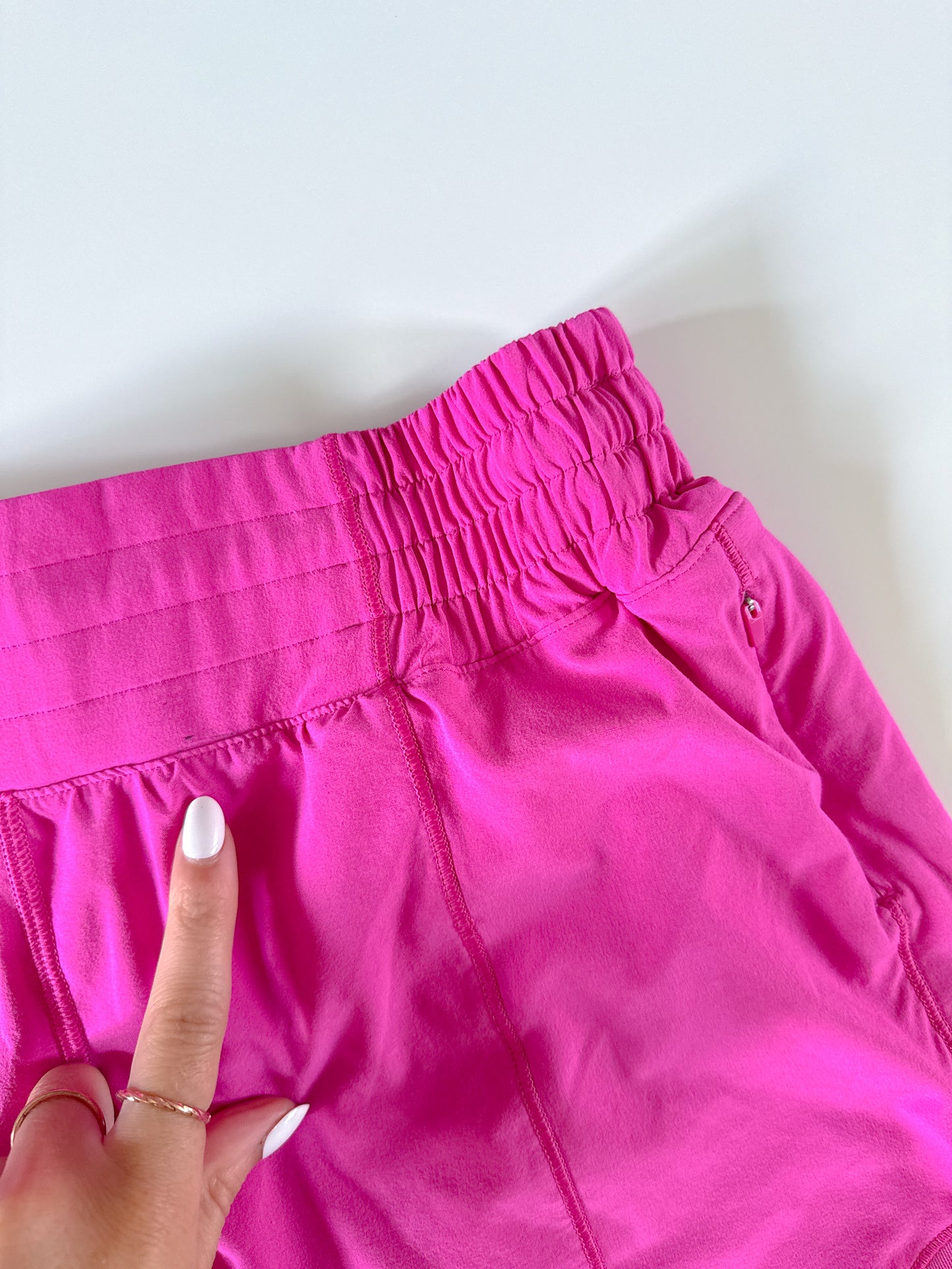 Size 8 HIGHRISE Sonic Pink Hotty Hot 4" flaw