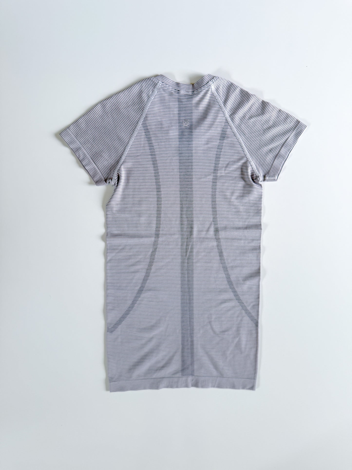Size 6 Striped Swiftly Tech Short Sleeve 2.0