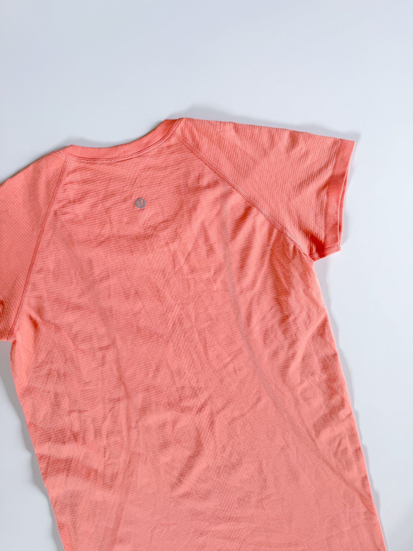 Size 8 Sunny Coral Swiftly Tech Short Sleeve 2.0