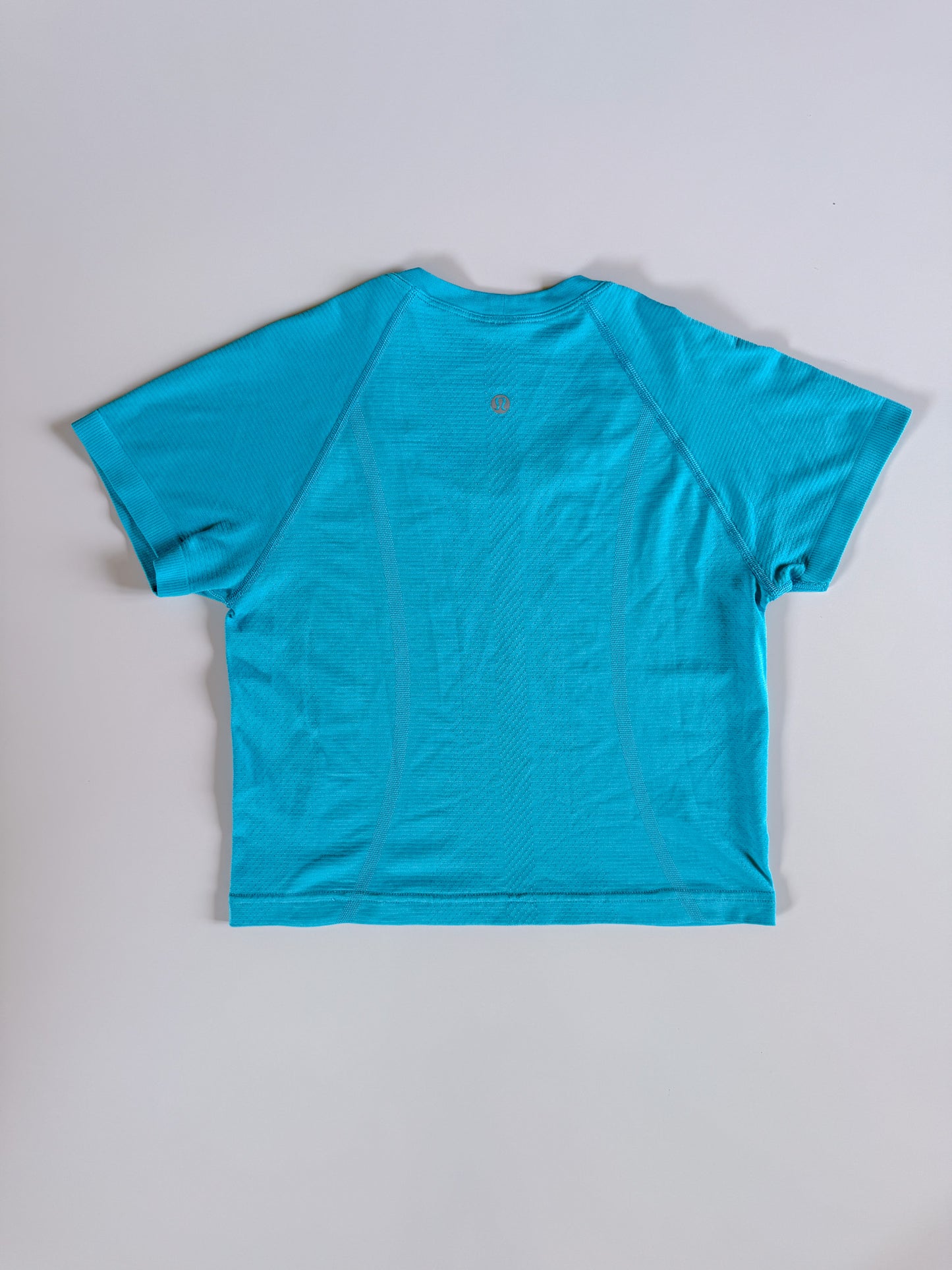 Size 8 RARE Electric Turquoise Swiftly Tech Short Sleeve 2.0 *crop