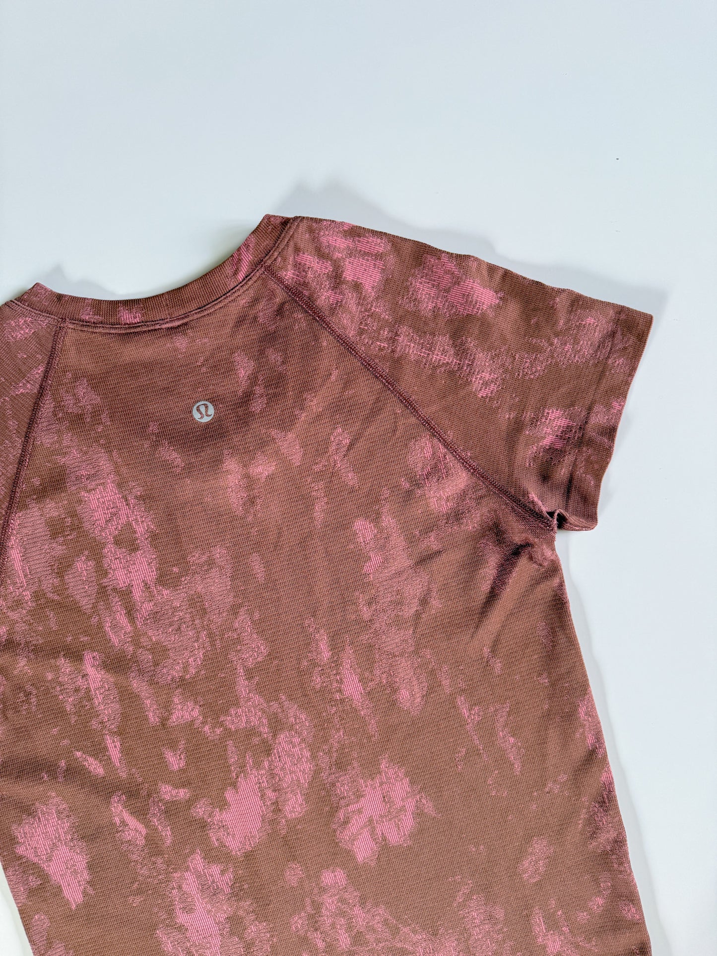 Size 6 Pink/Copper Swiftly Tech Short Sleeve