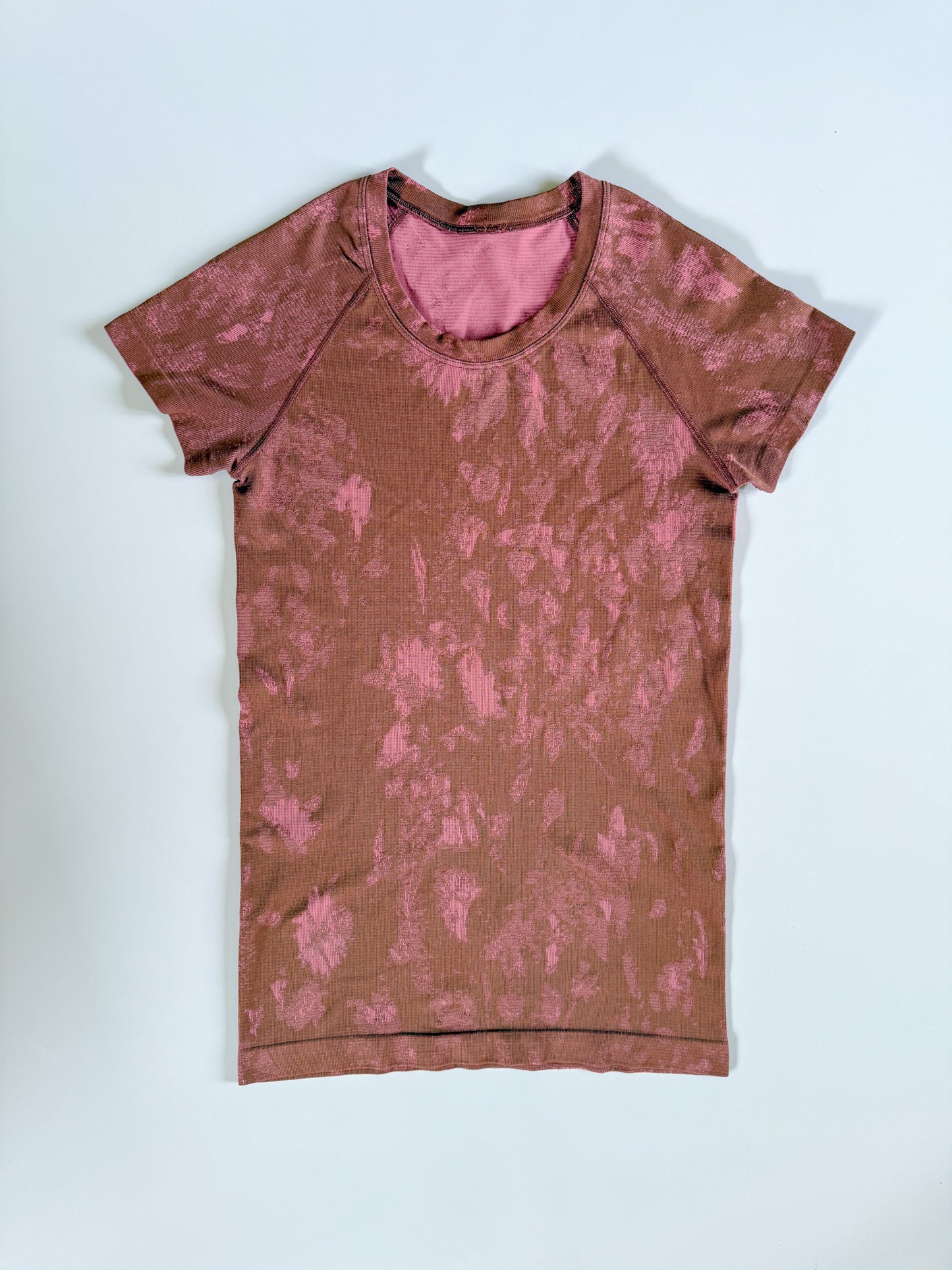 Size 6 Pink/Copper Swiftly Tech Short Sleeve