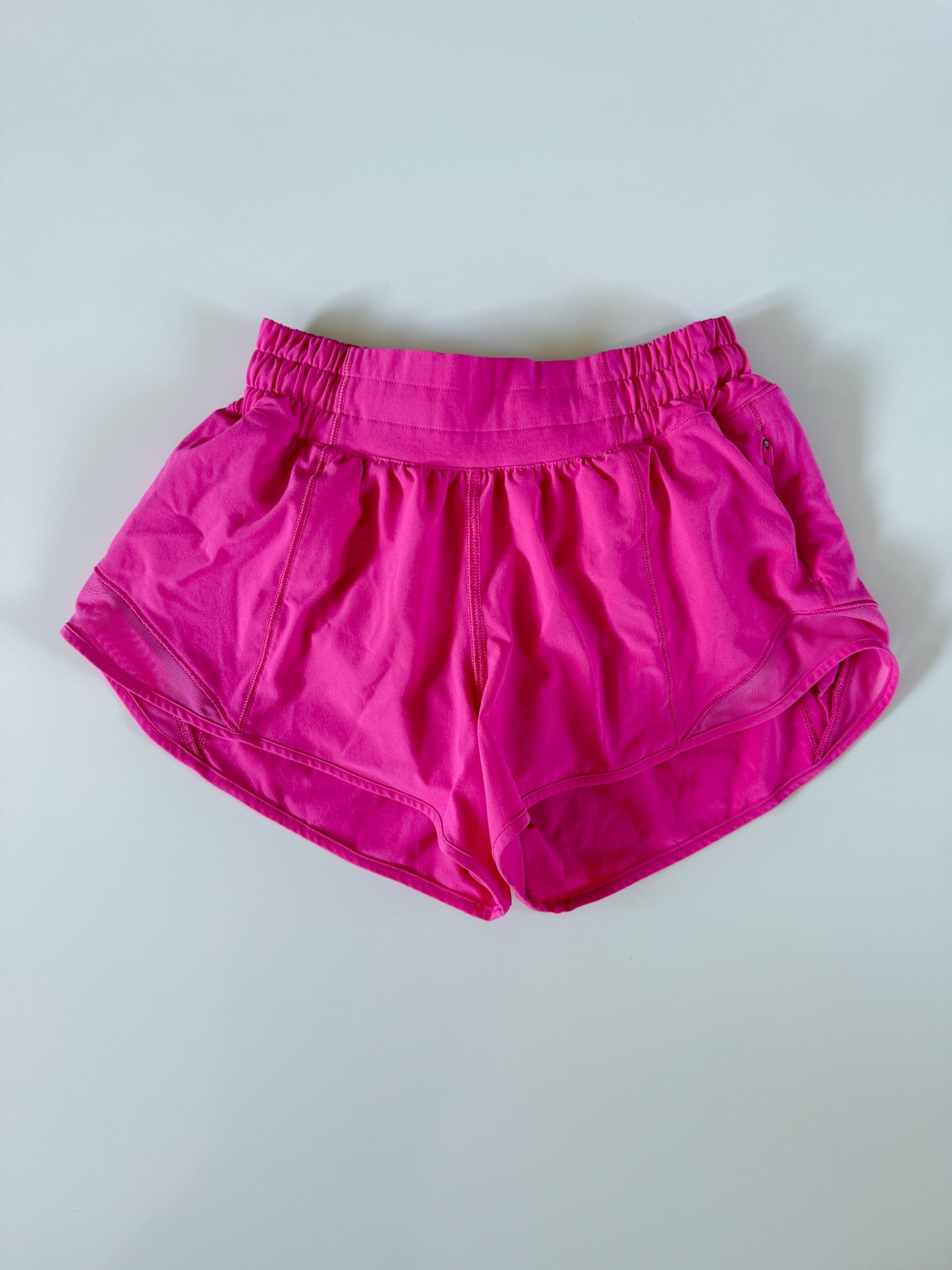 Size 2 Sonic Pink Hotty Hot 2.5" flaw