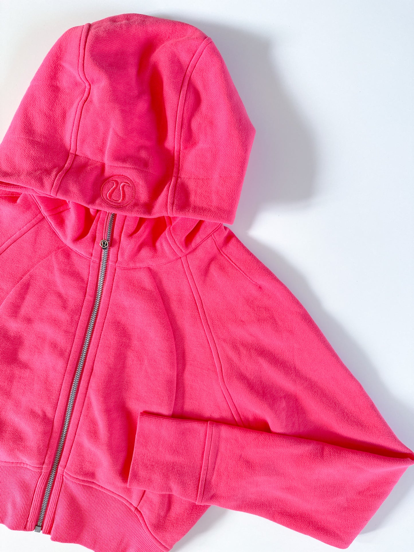 Size 6 Lipgloss Cropped Scuba Hoodie
