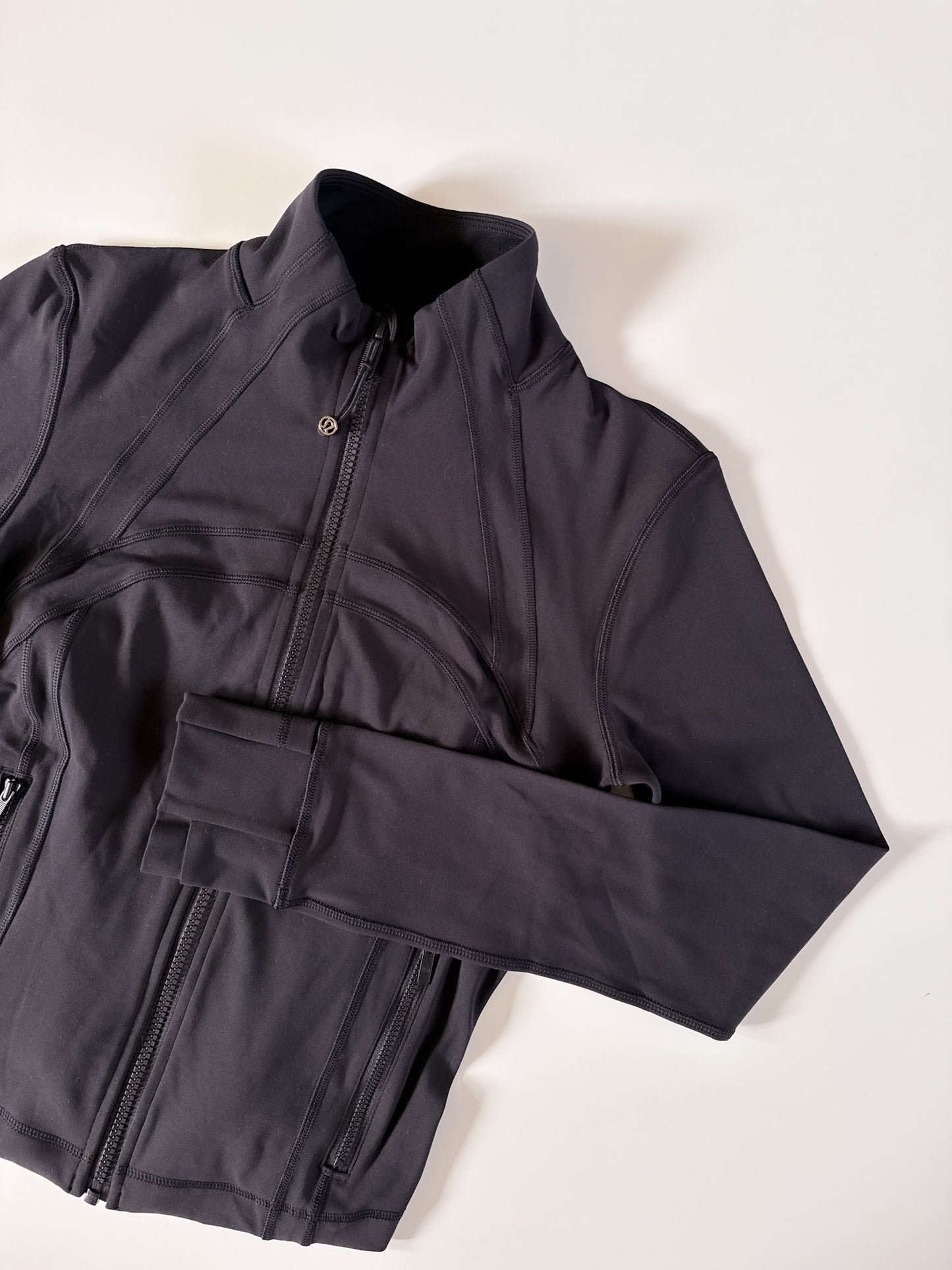Size 6,10 Black Cropped Define Jacket