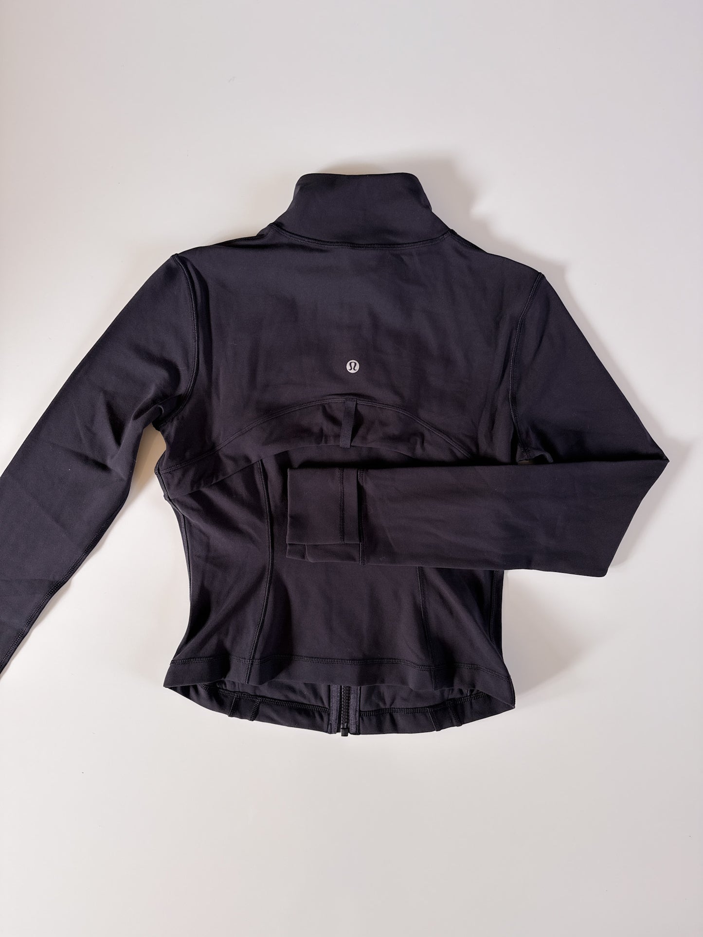 Size 6,10 Black Cropped Define Jacket
