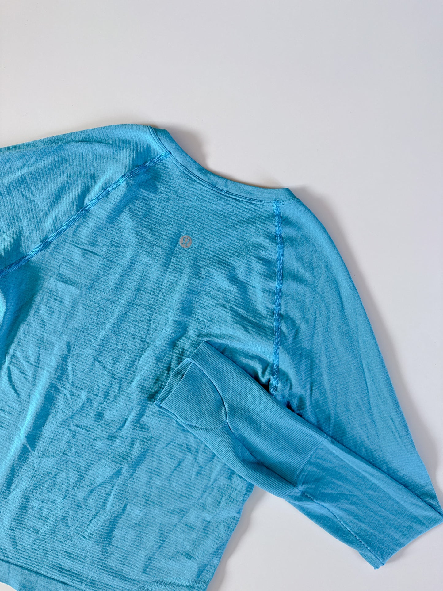 Size 4 RARE Electric Turquoise Swiftly Tech Long Sleeve 2.0