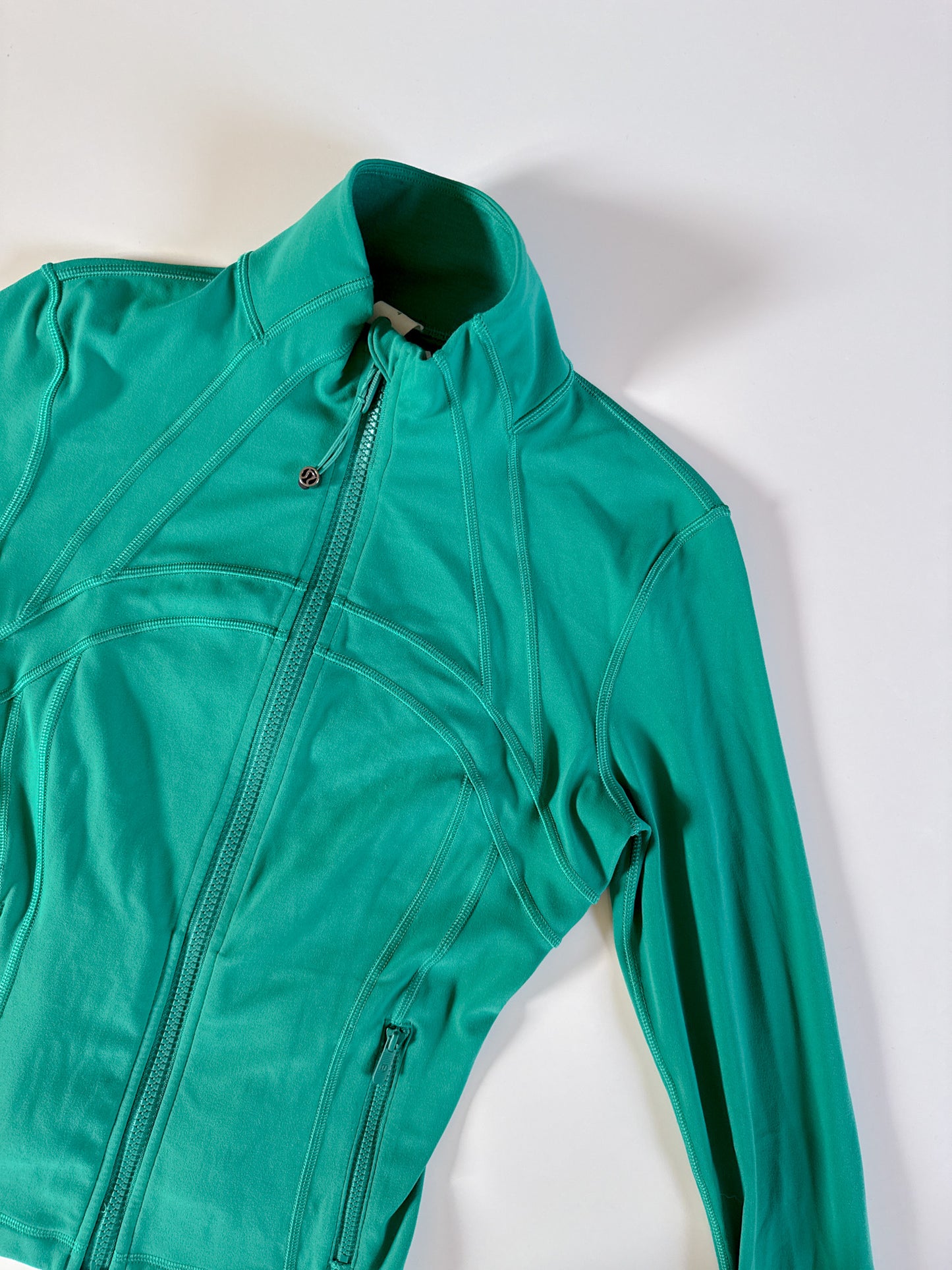 Size 4 RARE Cascada Green Define Cropped Jacket