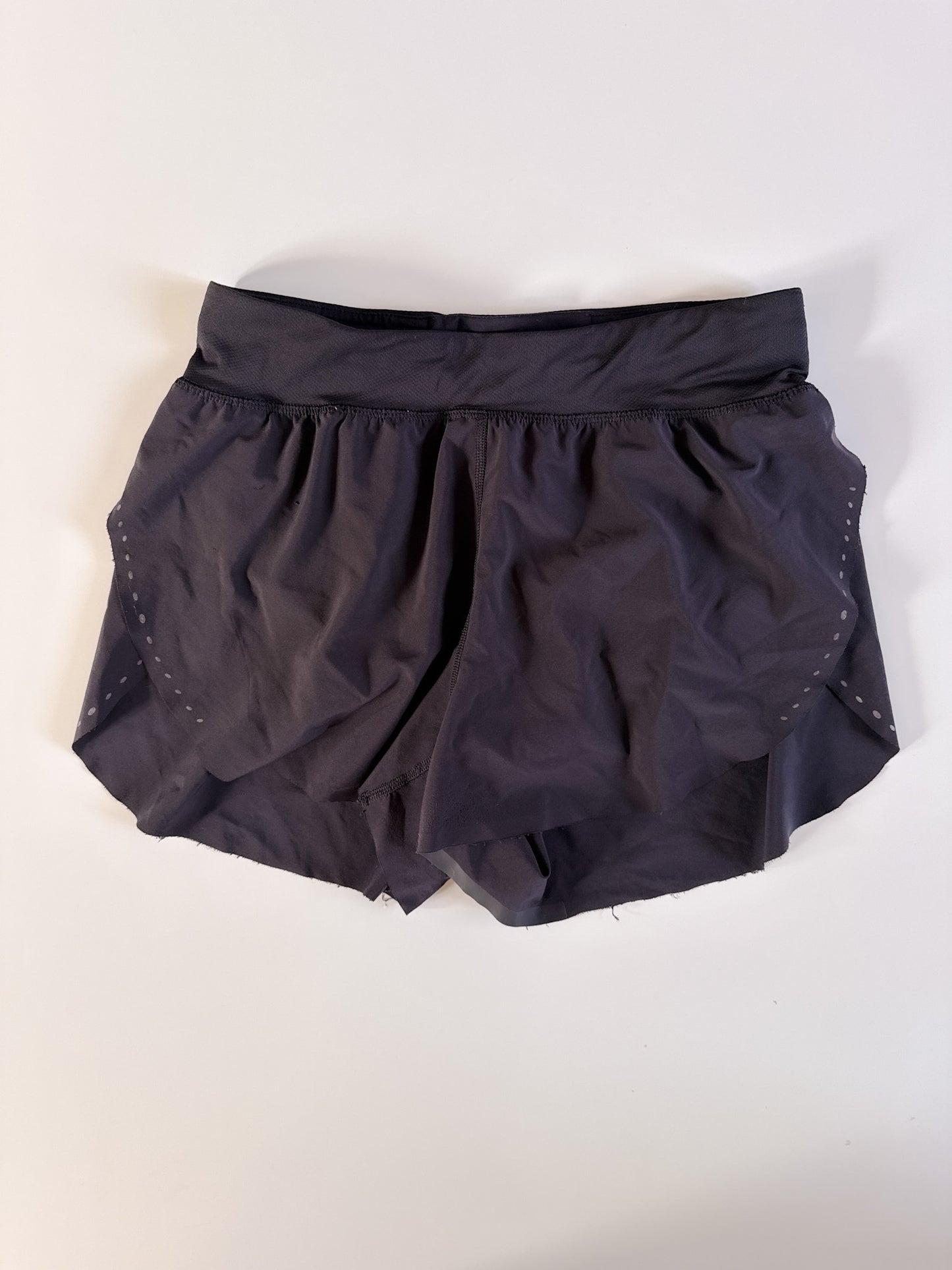 Size 6 Black Find Your Pace Short description