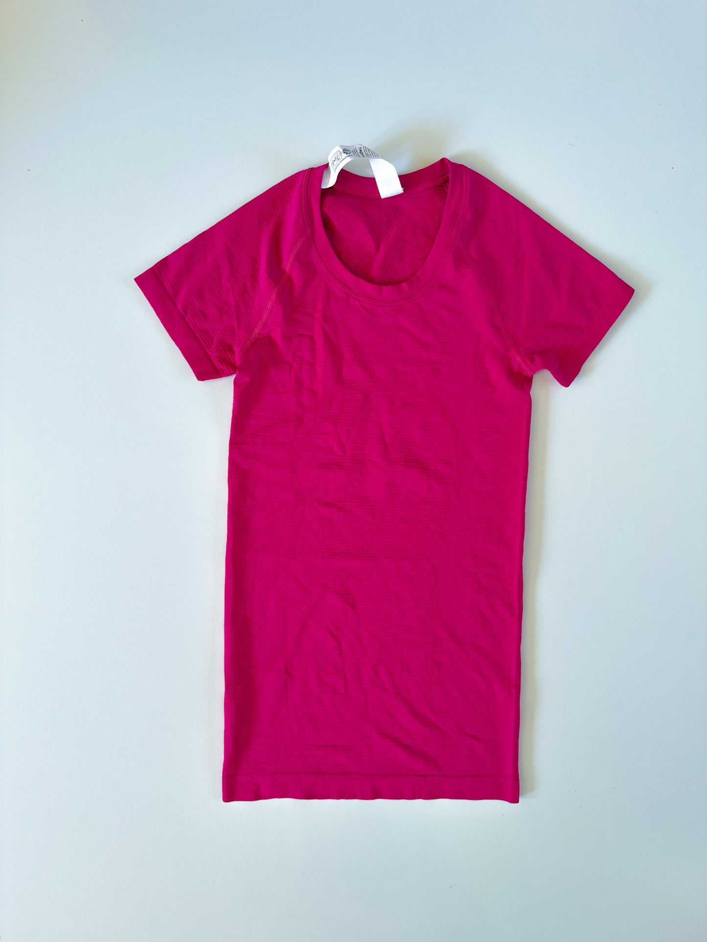 Size 0 Pomegranate Swiftly Tech Short Sleeve 2.0