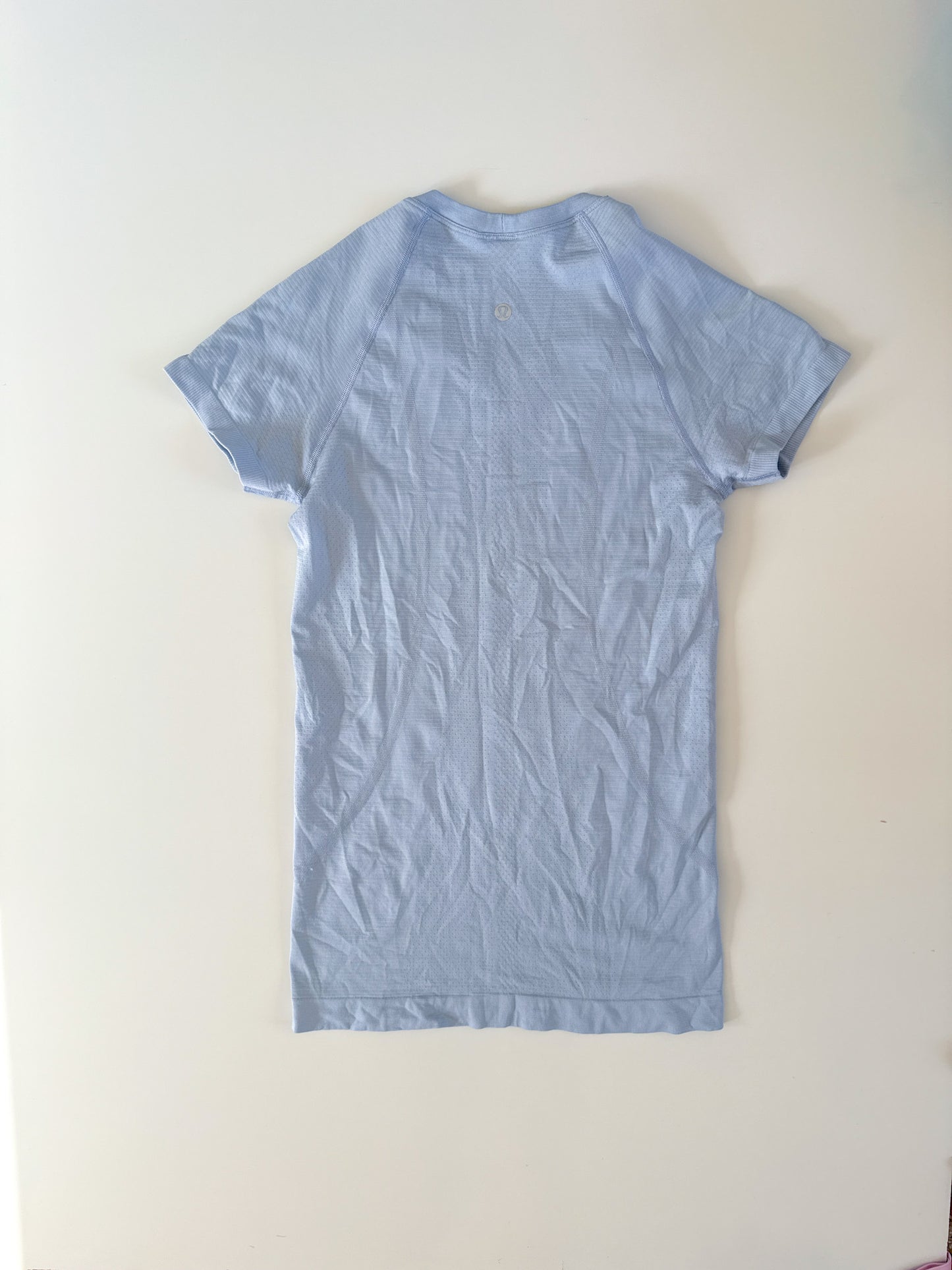 Size 4 Blue Linen Swiftly Tech Short Sleeve 2.0