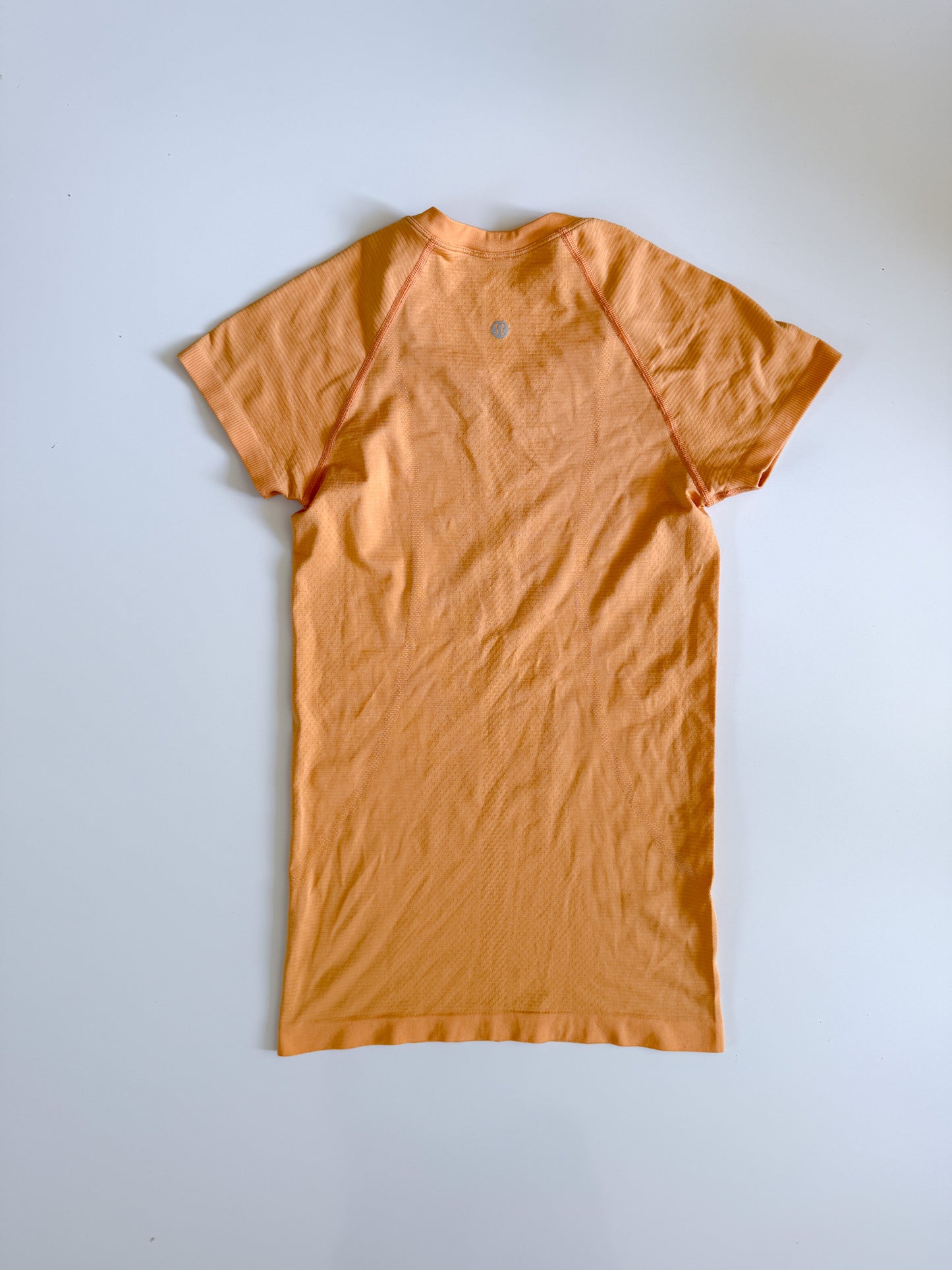 Size 4 Orange Swiftly Tech Short Sleeve 2.0