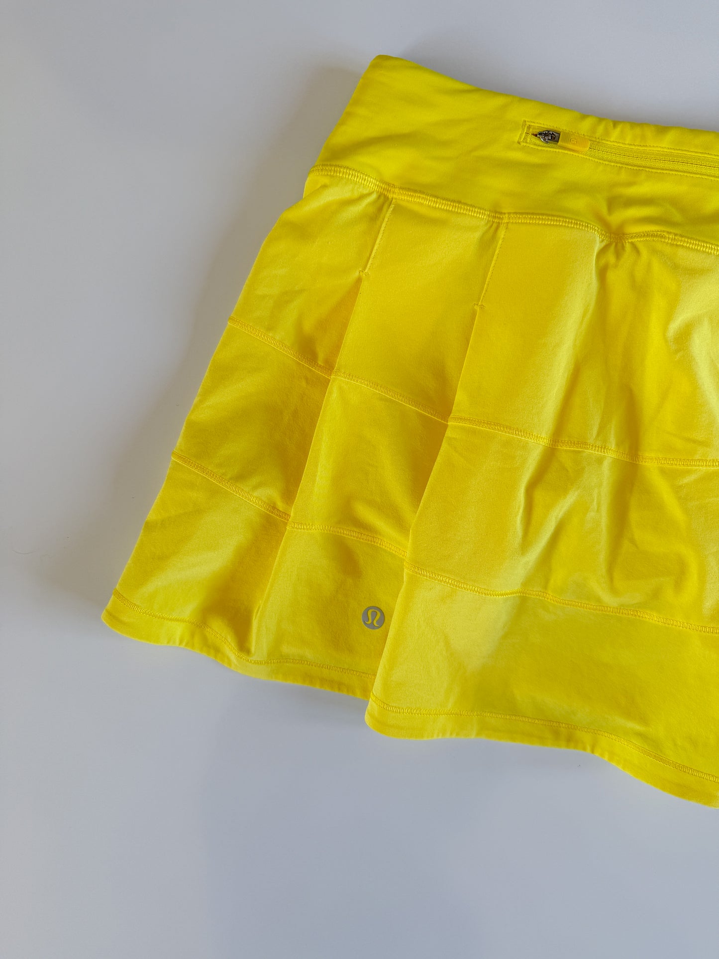 Size 2 Sonic Yellow Pace Rival Skirt 15"