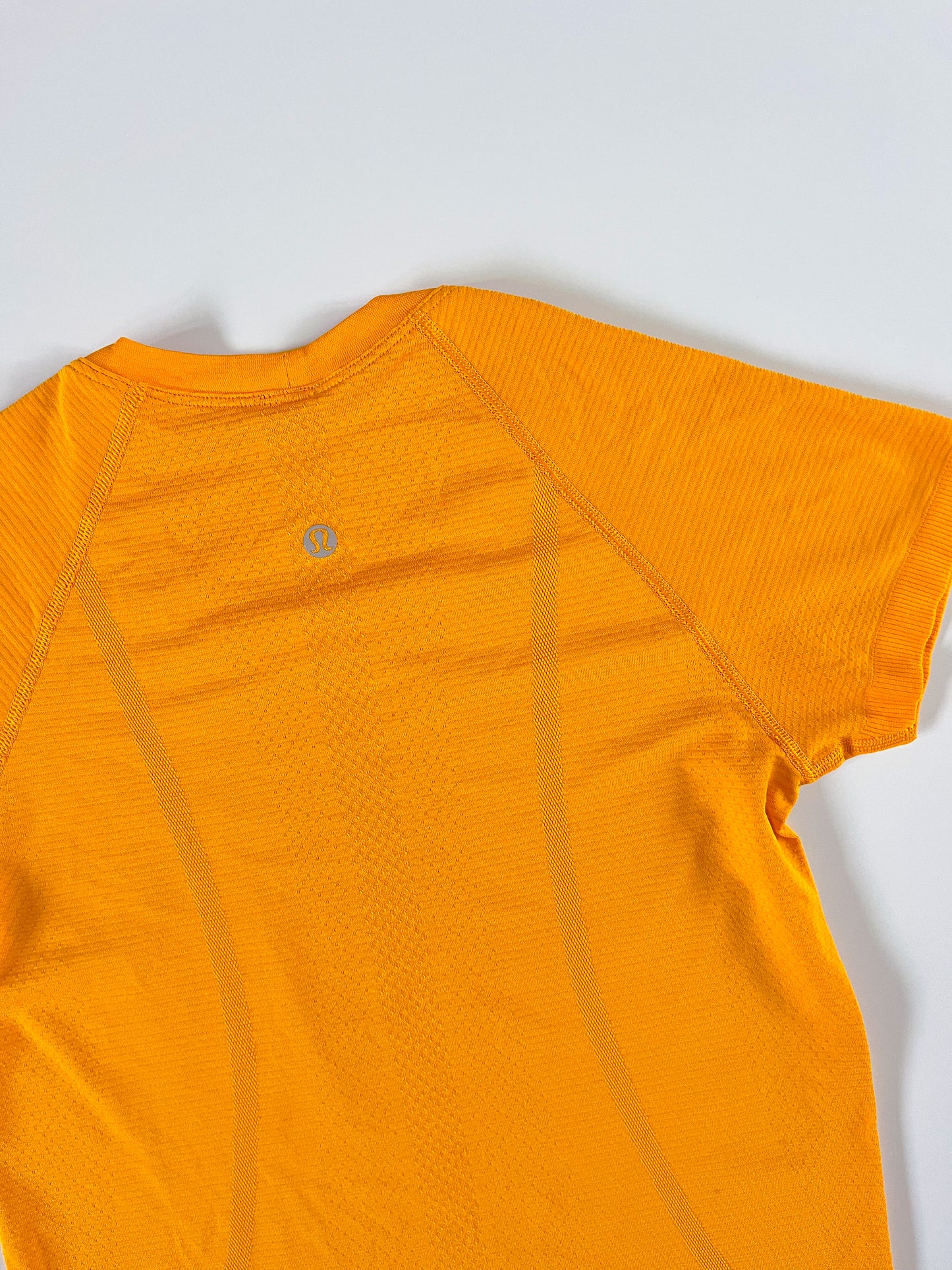 Size 4 RARE Clementine Swiftly Tech Short Sleeve 2.0