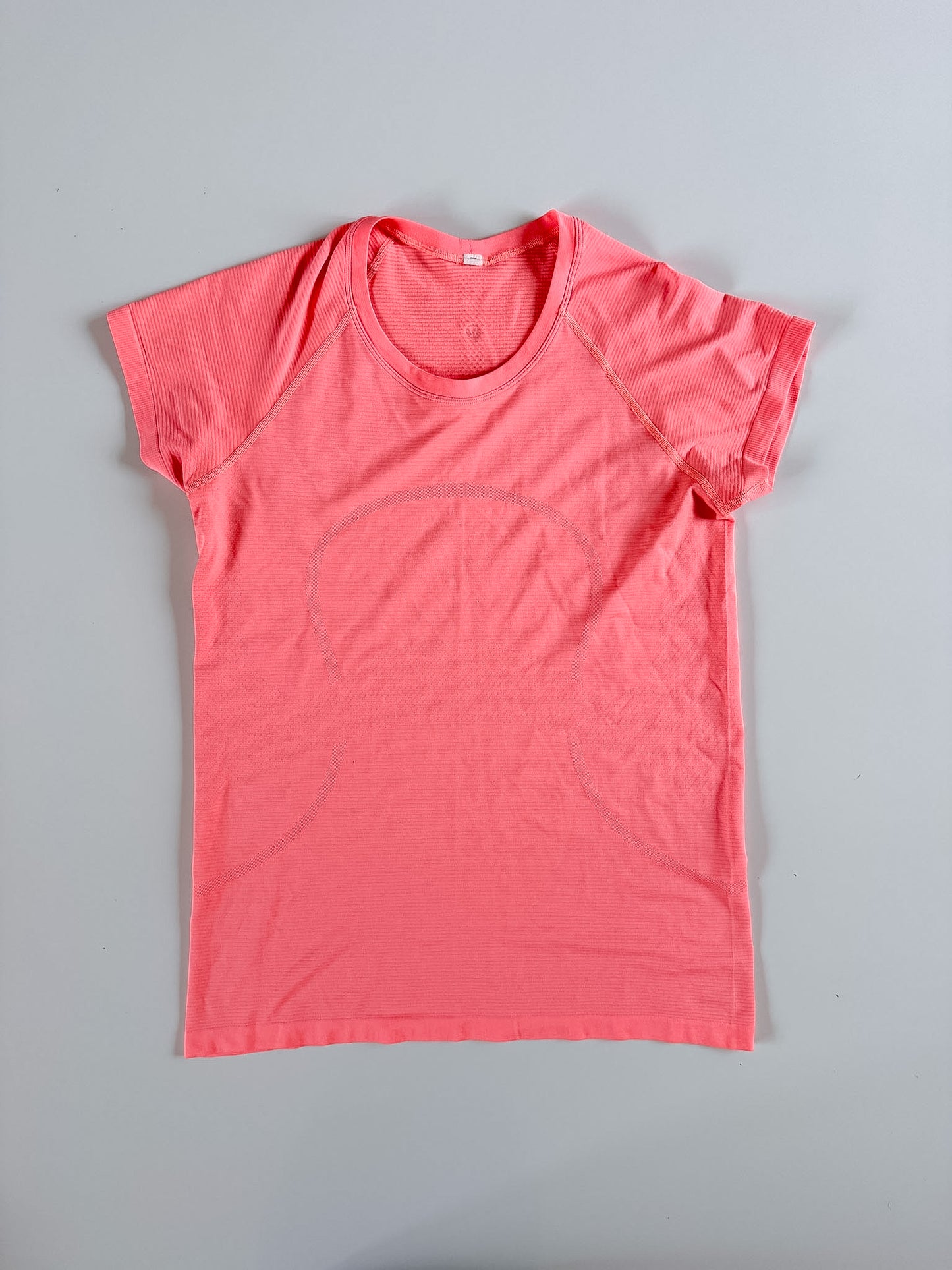 Size 12 Sunset Swiftly Tech Short Sleeve 2.0