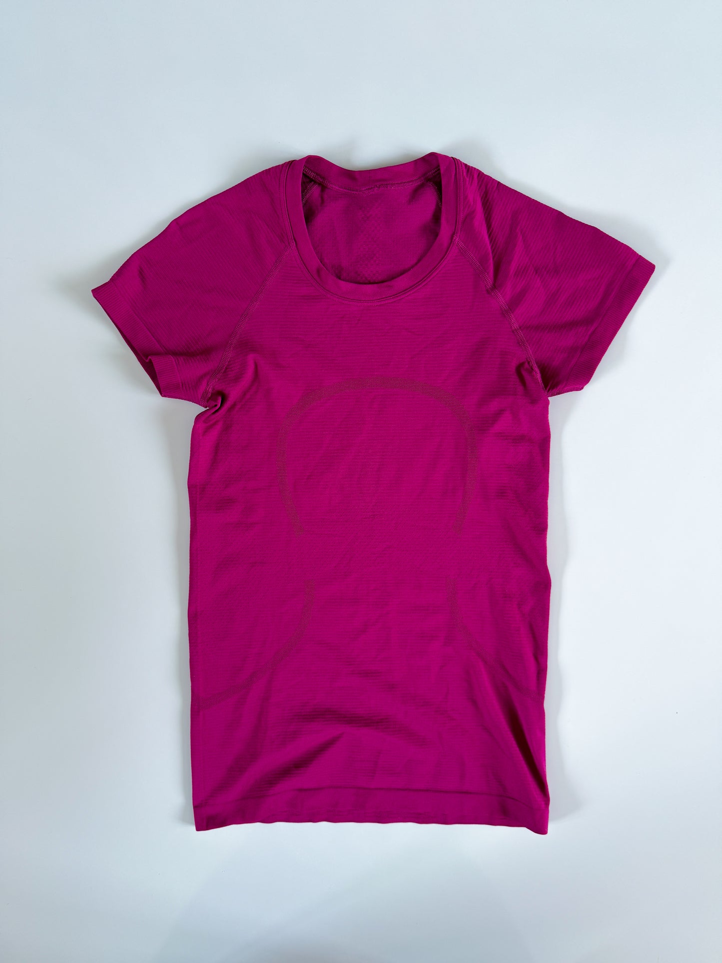 Size 4,6 Magenta Purple Swiftly Tech Short Sleeve 2.0