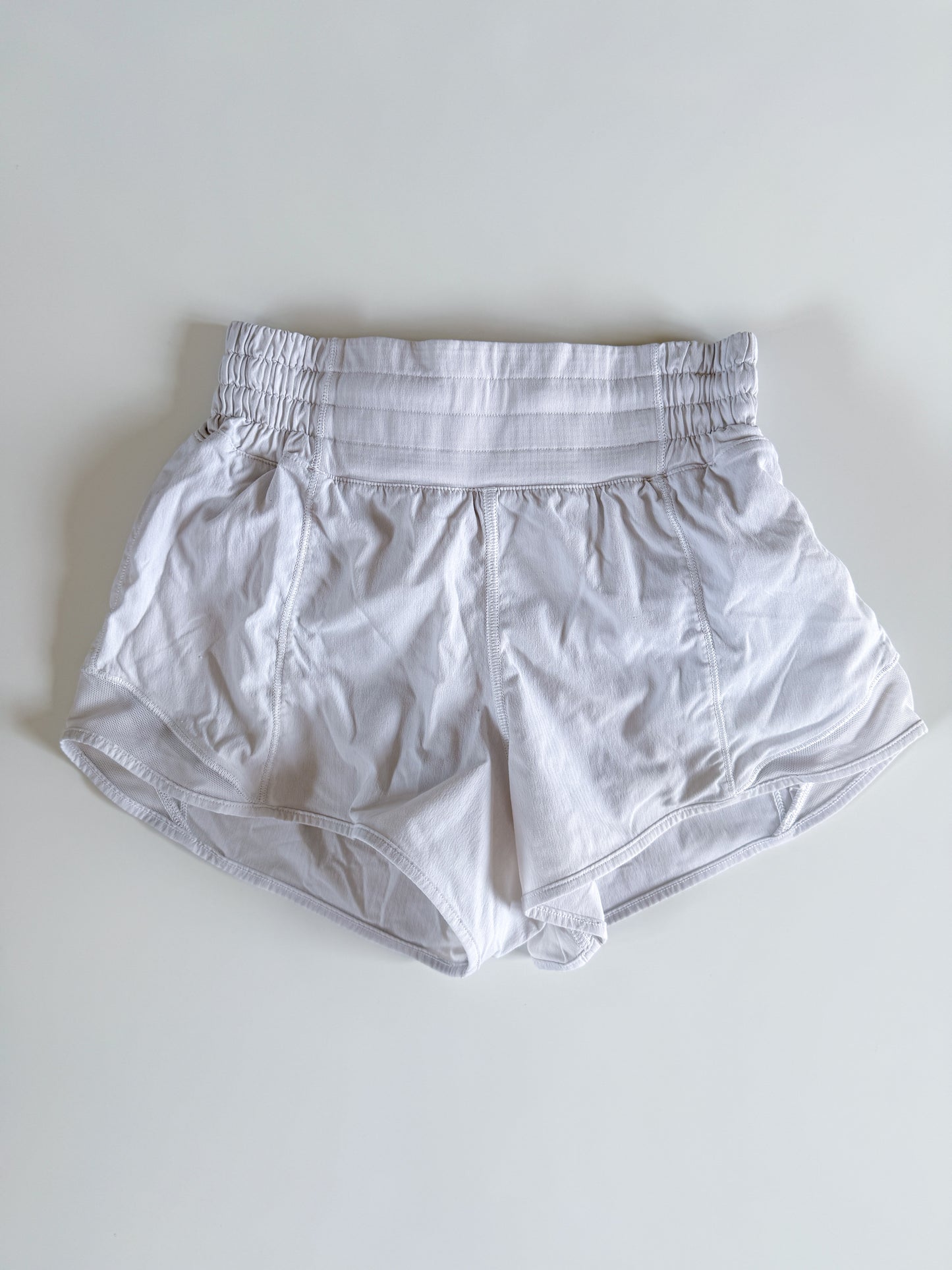 Size 2 HIGHRISE White Hotty Hot 2.5"