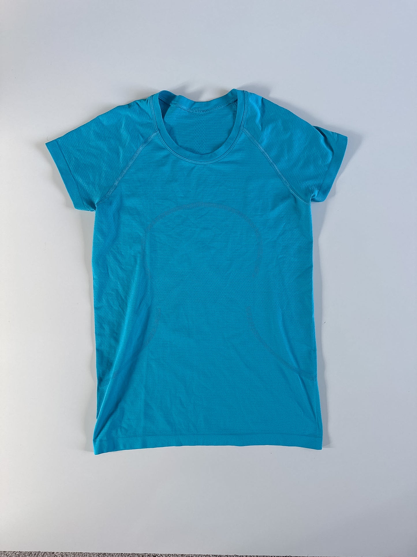 Size 10 Blue Swiftly Tech Short Sleeve 2.0