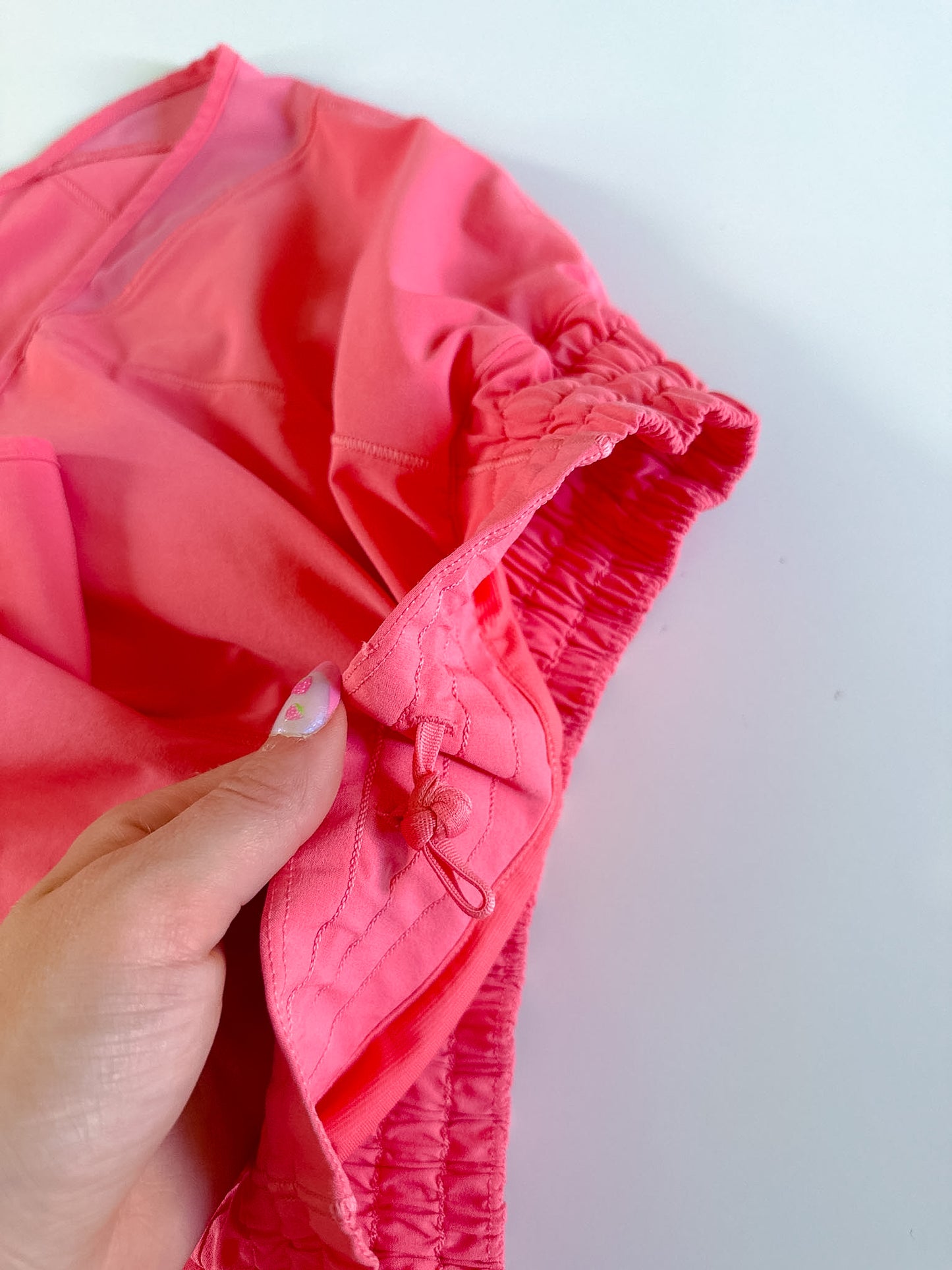 Size 6 Raspberry Cream Hotty Hot 2.5 descripition