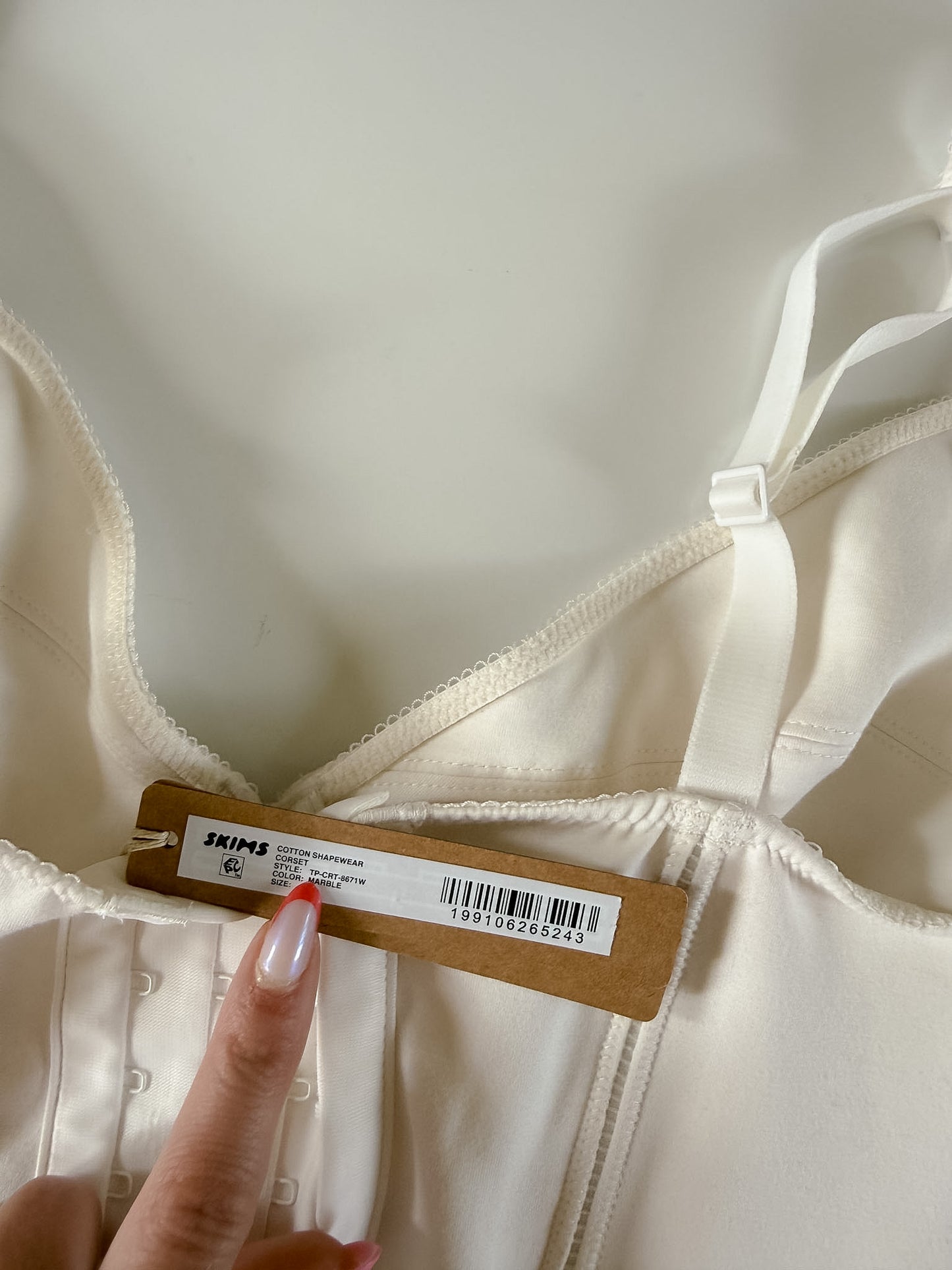 Medium NWT SKIMS Shapewear Corset