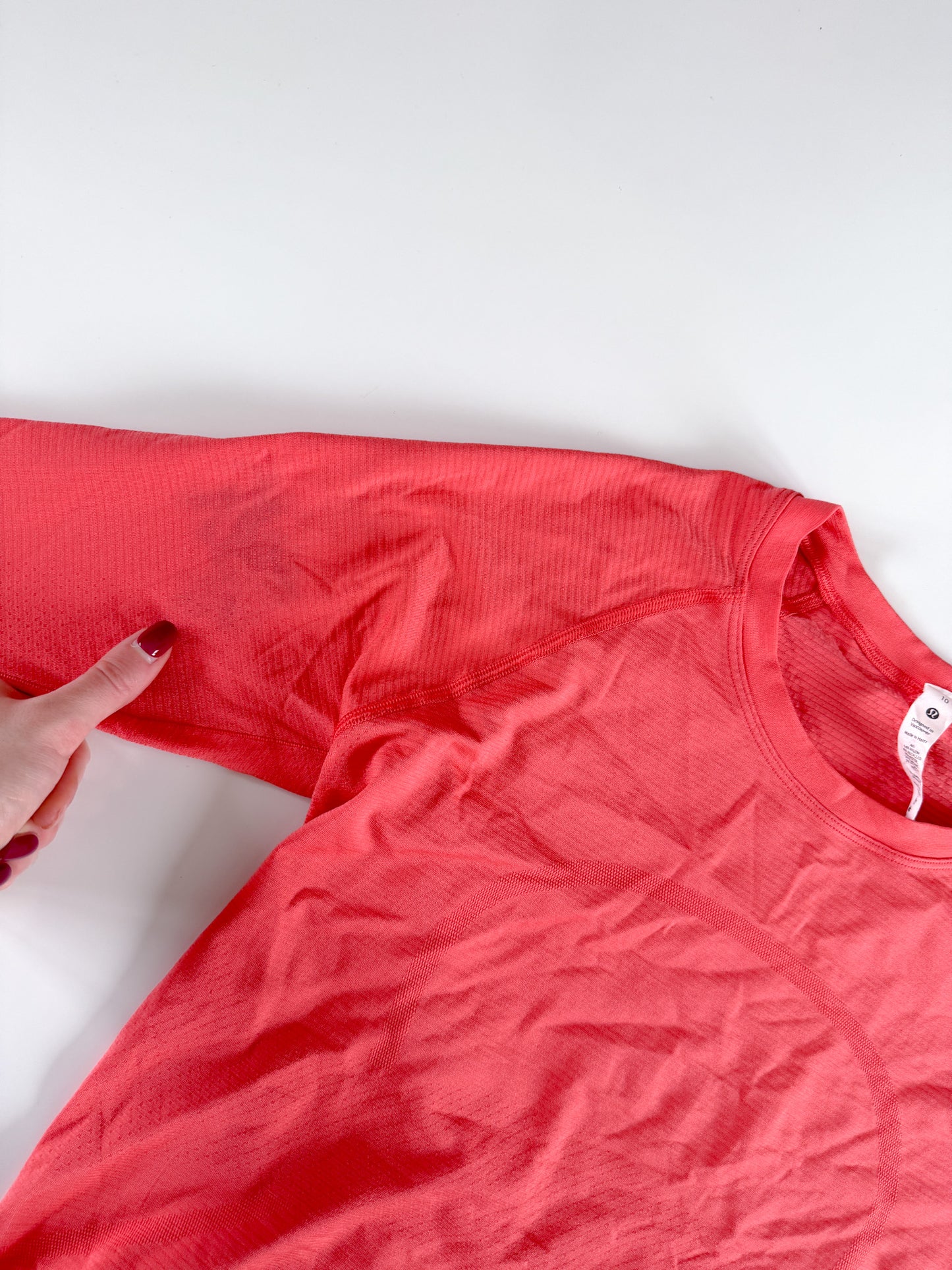 Size 10 Orange Swiftly Tech Long Sleeve 2.0 race flaw