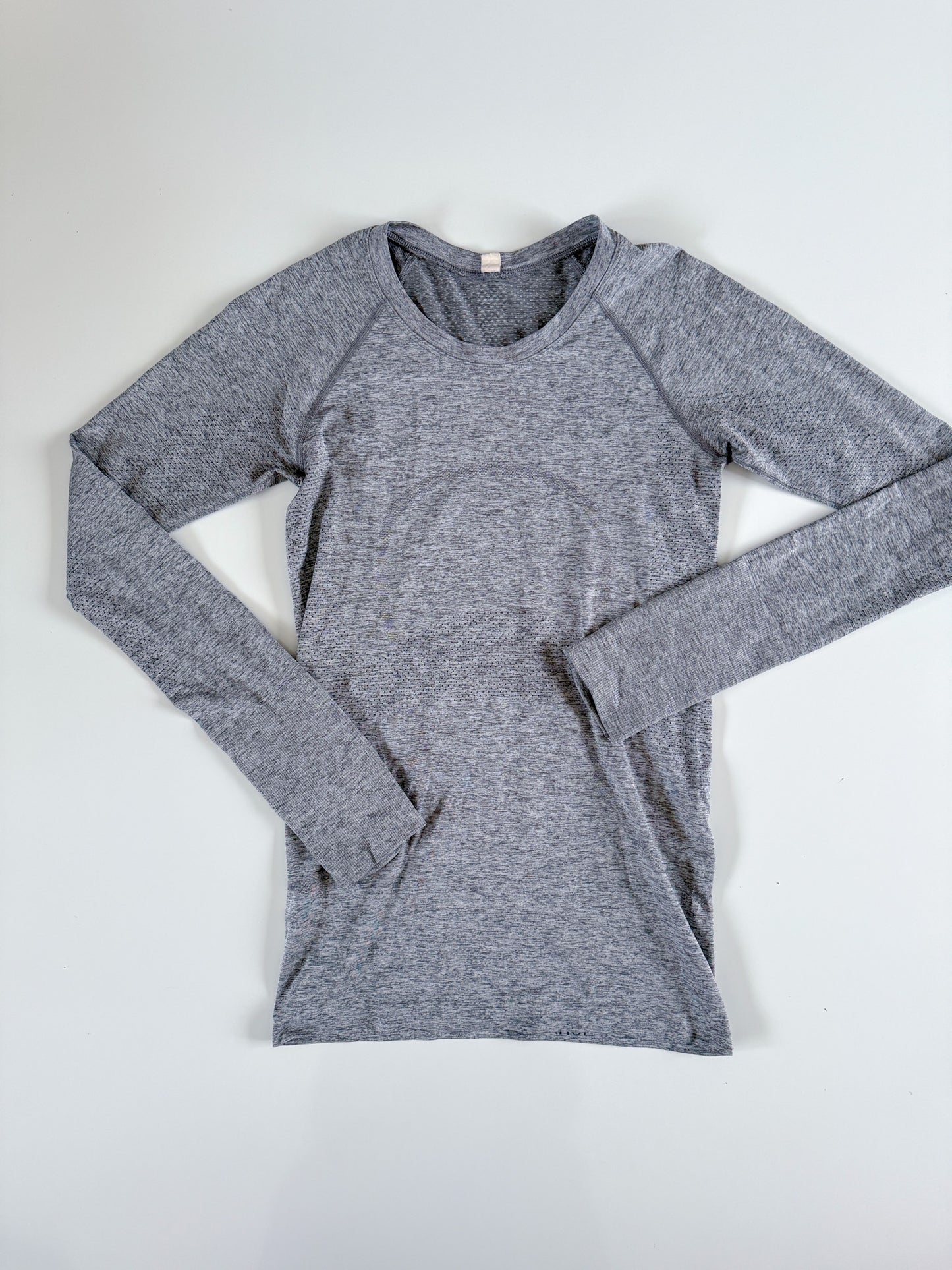 Size 6 Gray Swiftly Tech Long Sleeve 2.0