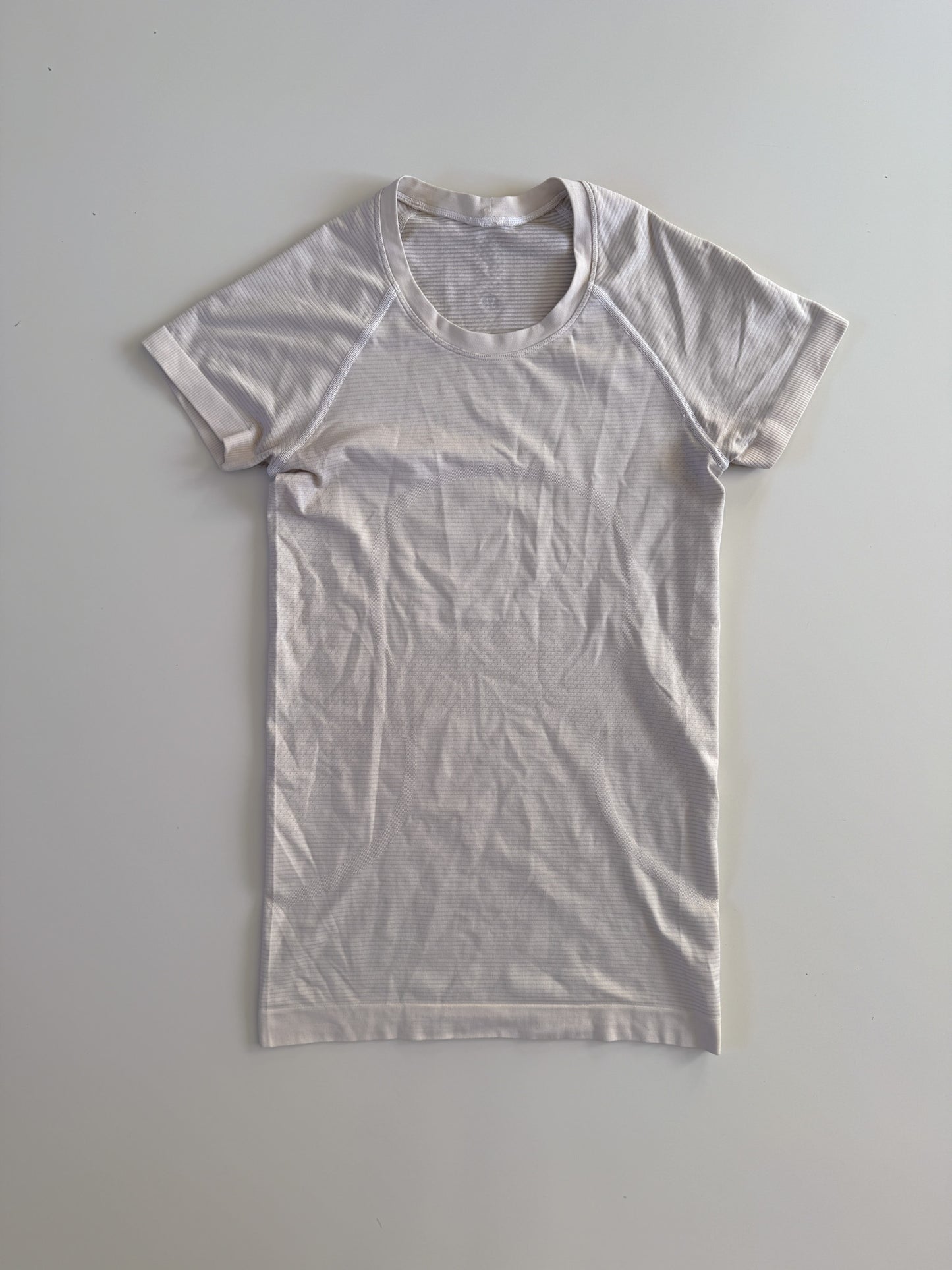 Size 4 Bone Swiftly Tech Short Sleeve 2.0