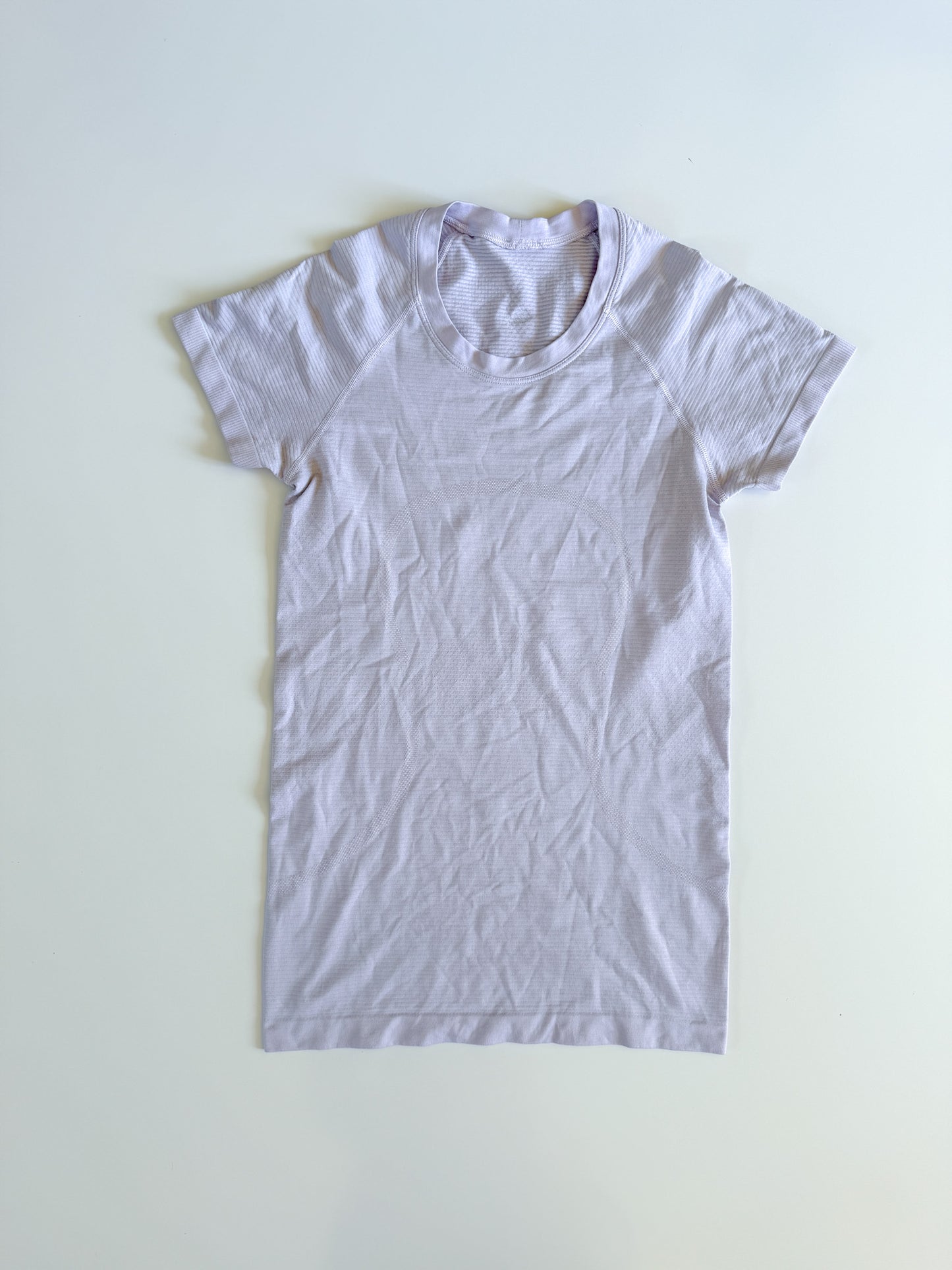 Size 4 Lavender Dew Swiftly Tech Short Sleeve 2.0