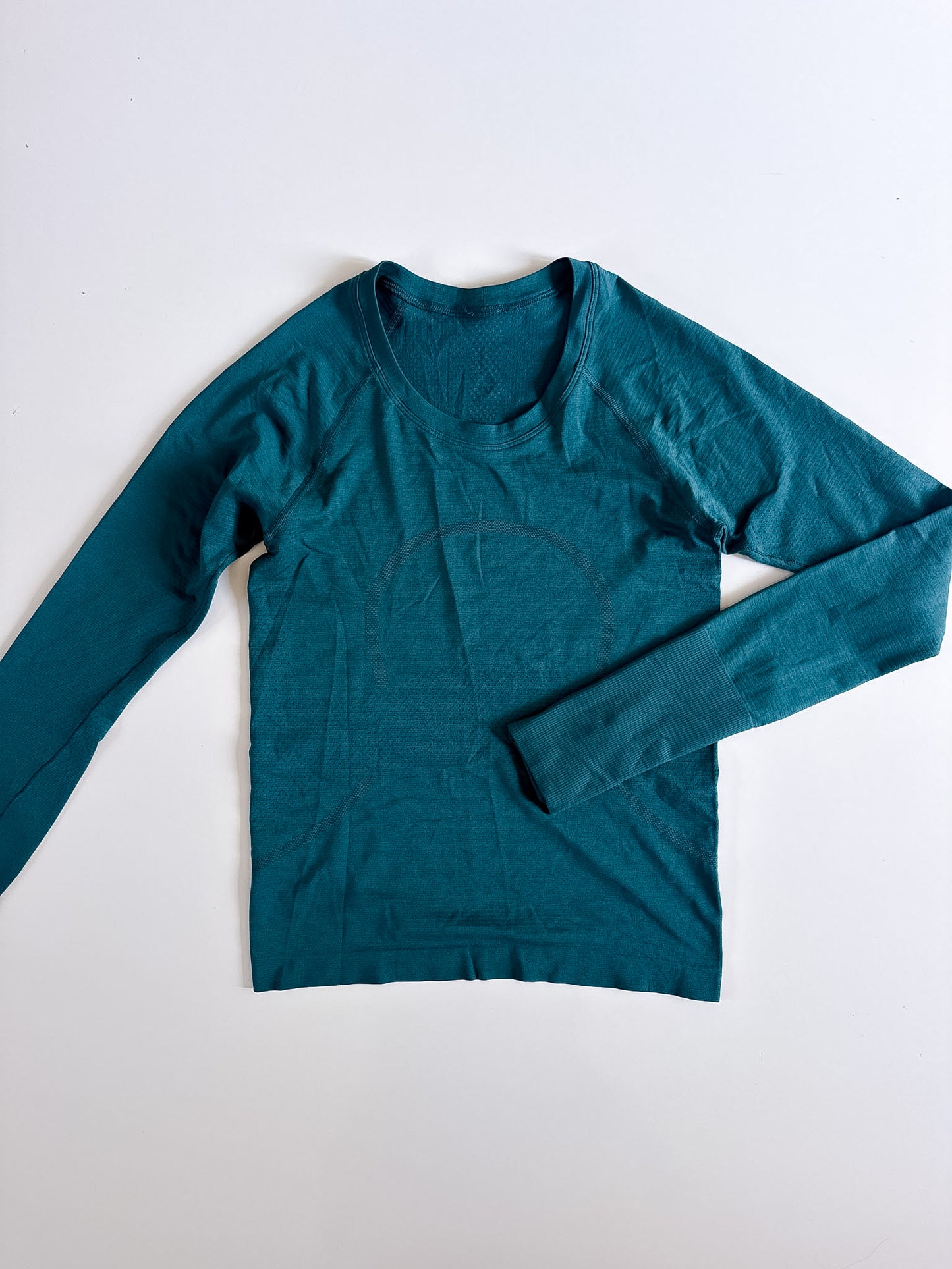Size 4 Storm Teal Swiftly Tech Long Sleeve 2.0