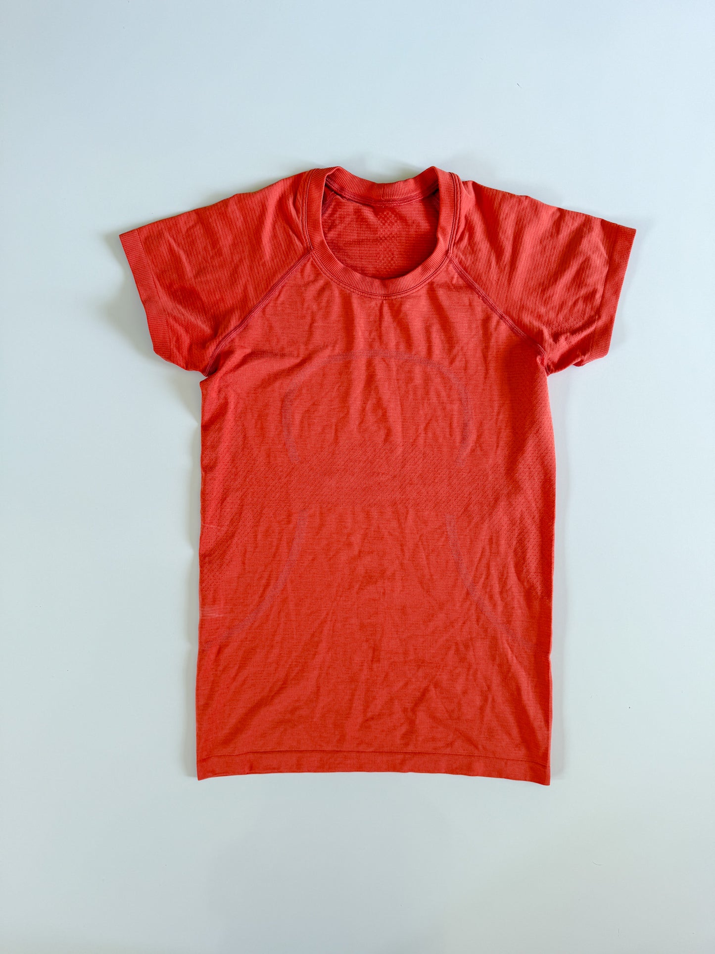 Size 6 Orange Swiftly Tech Short Sleeve 2.0