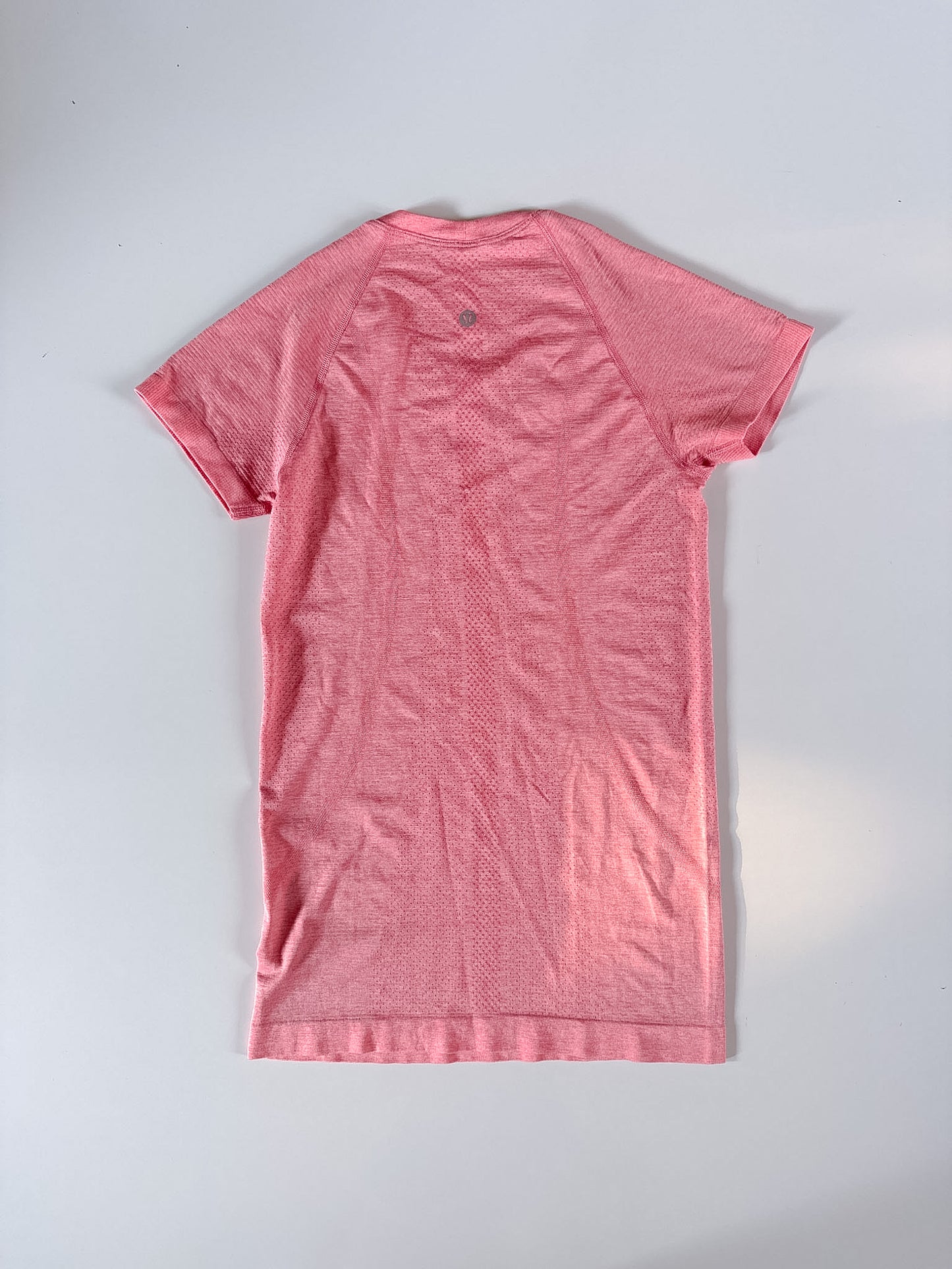 Size 2,4 Raspberry Cream Swiftly Tech Short Sleeve 2.0
