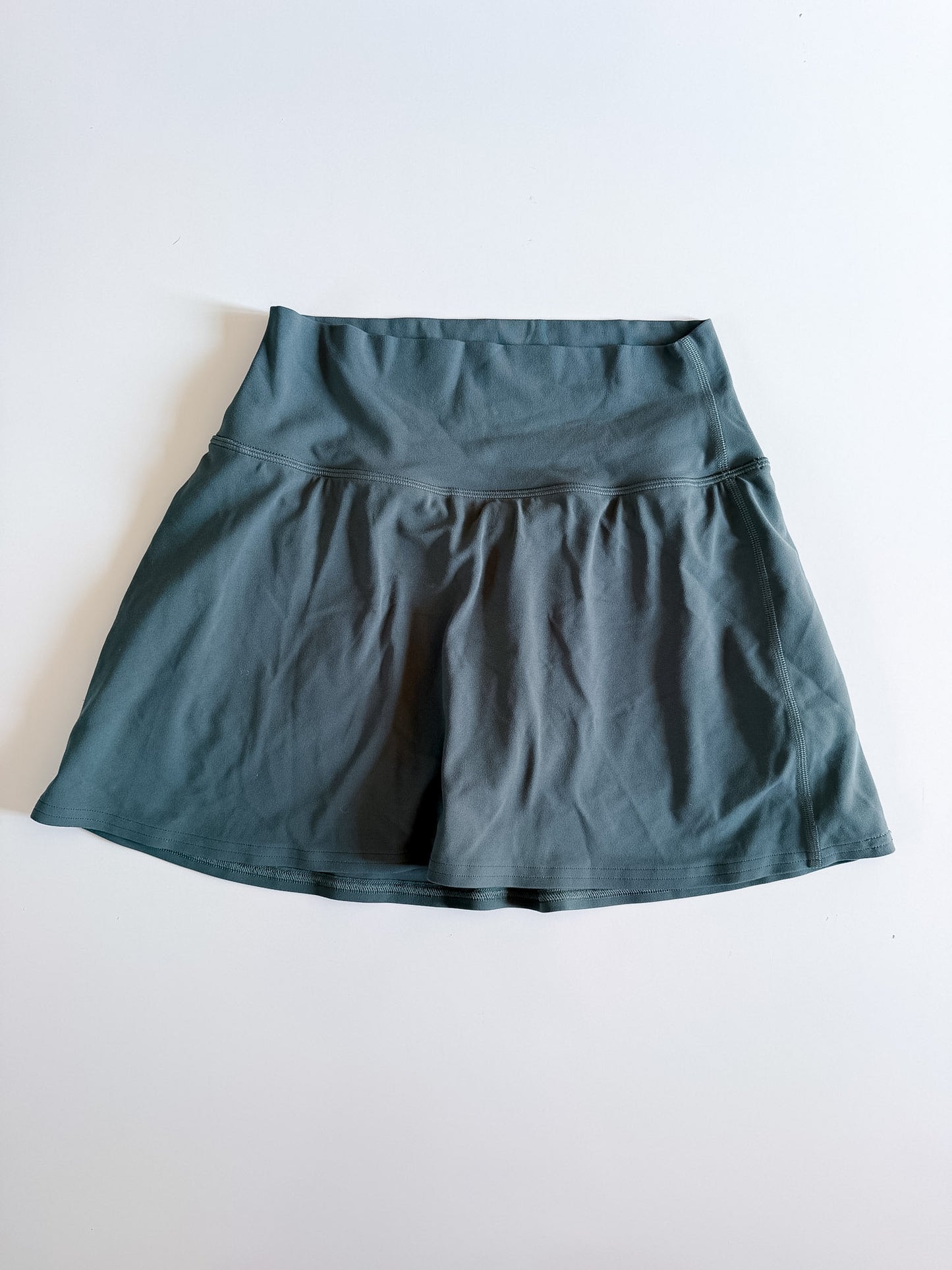 Size 6 Dark Forest Align Skirt