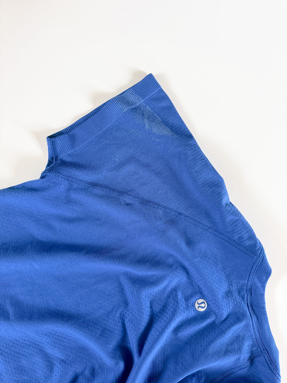 Size 6 RARE Jet Stream Swiftly Tech Short-Sleeve 2.0 description
