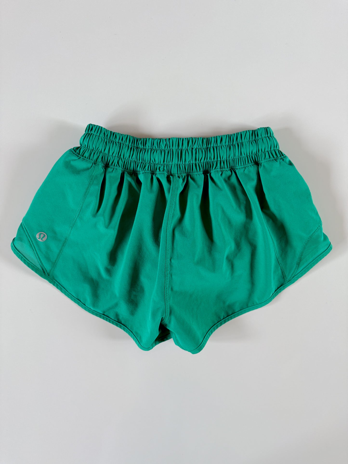Size 0 Kelly Green Hotty Hot 2.5"