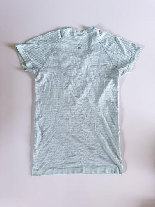 Size 6 Mint Green Swiftly Tech Short Sleeve 2.0