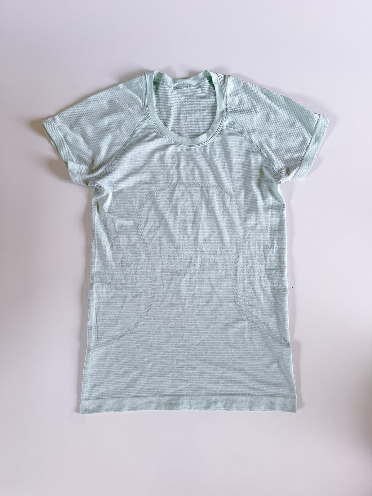 Size 6 Mint Green Swiftly Tech Short Sleeve 2.0