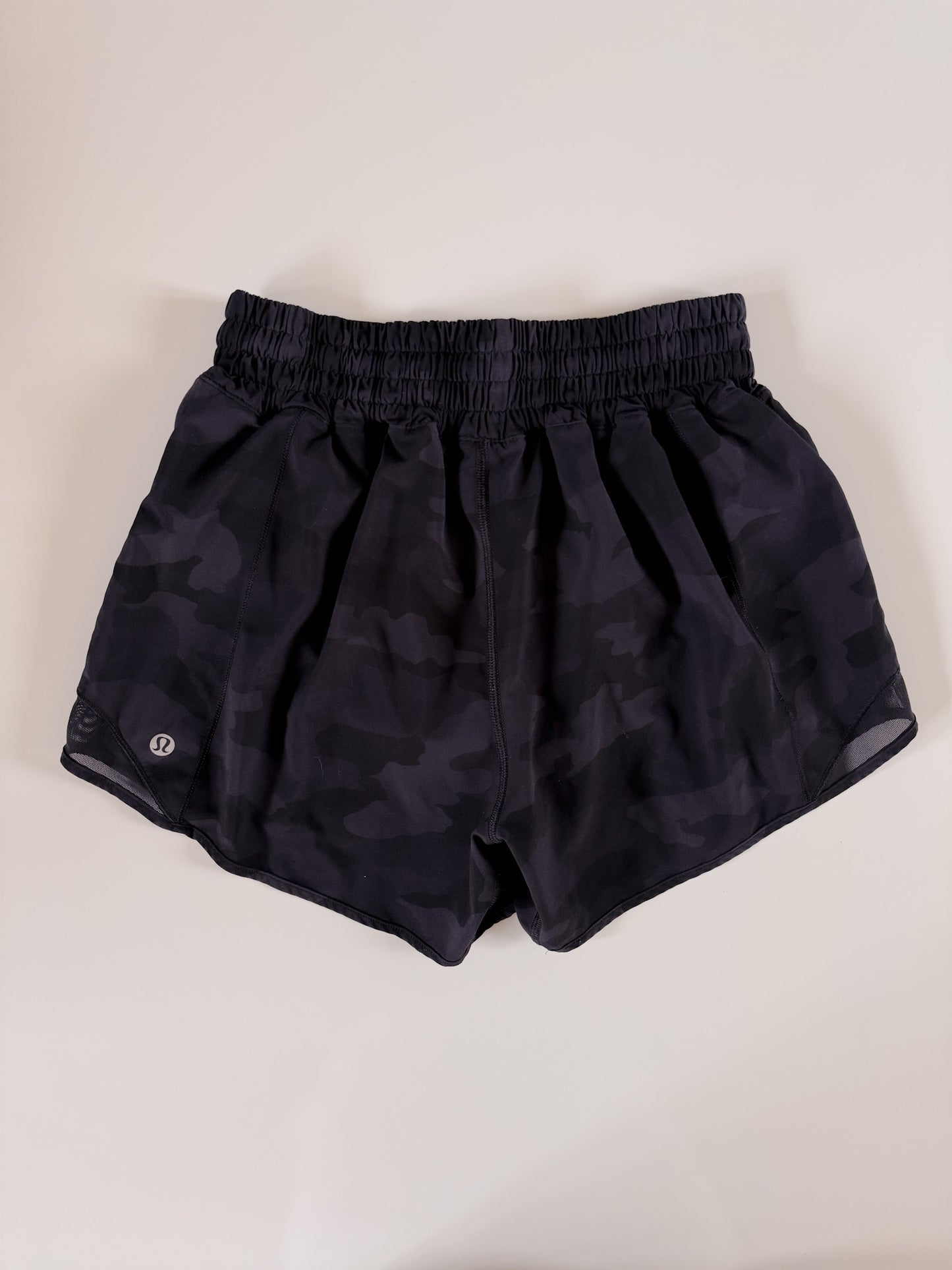 Size 8 HIGHRISE Black Camo Hotty Hot 4"
