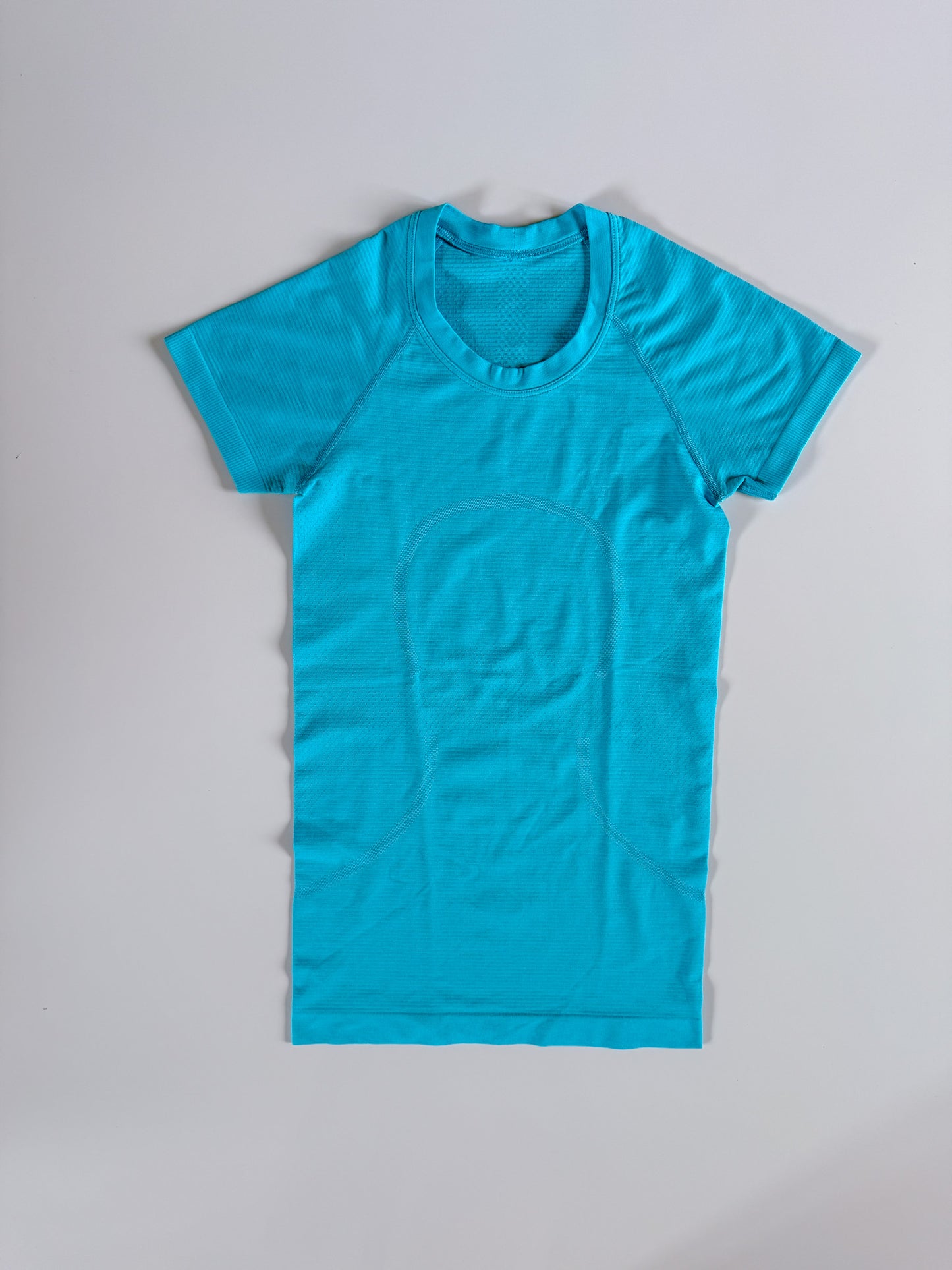 Size 4 RARE Electric Turquoise Swiftly Tech Short Sleeve 2.0