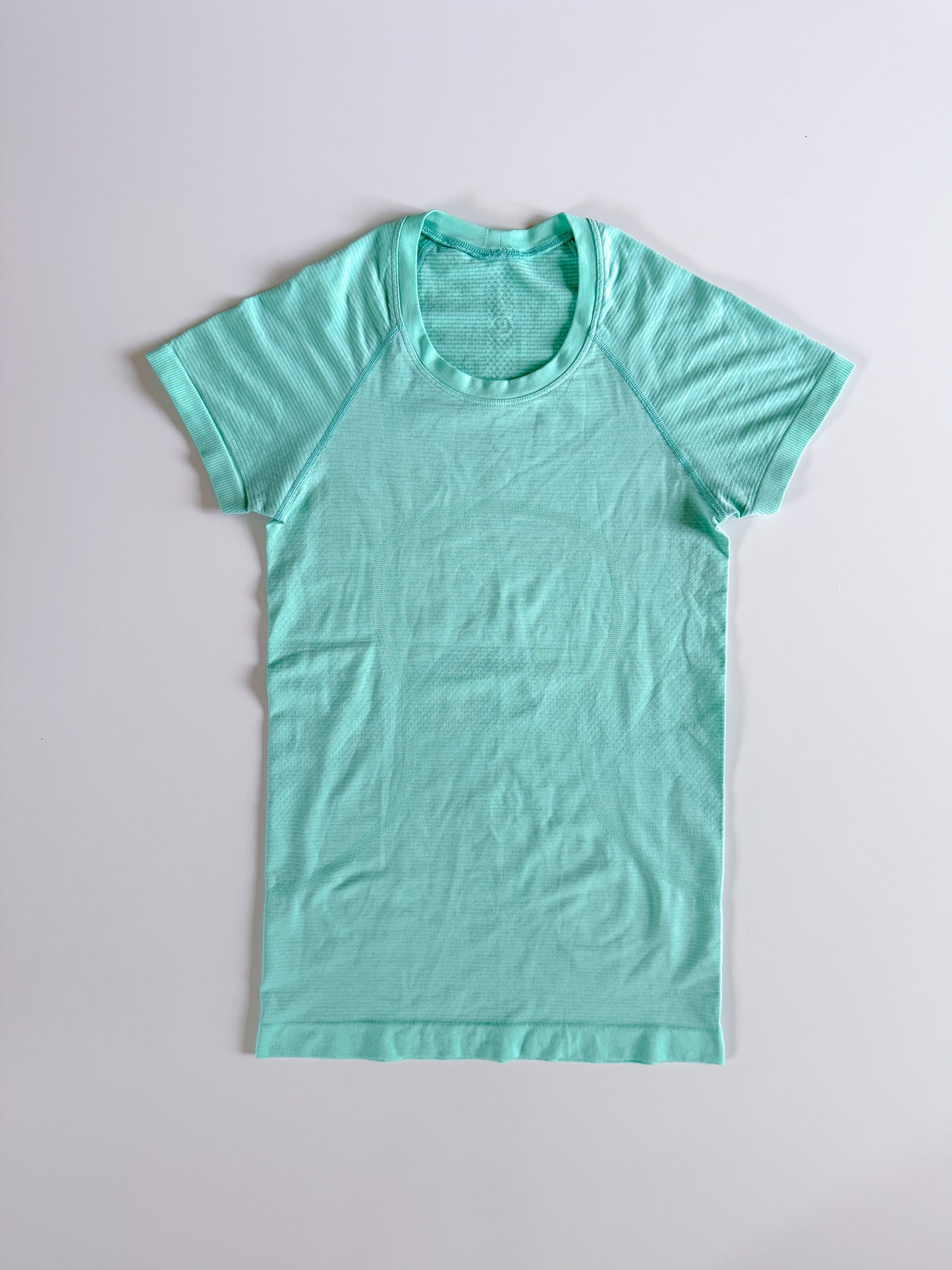 Size 4,6 Wild Mint Swiftly Tech Short Sleeve 2.0