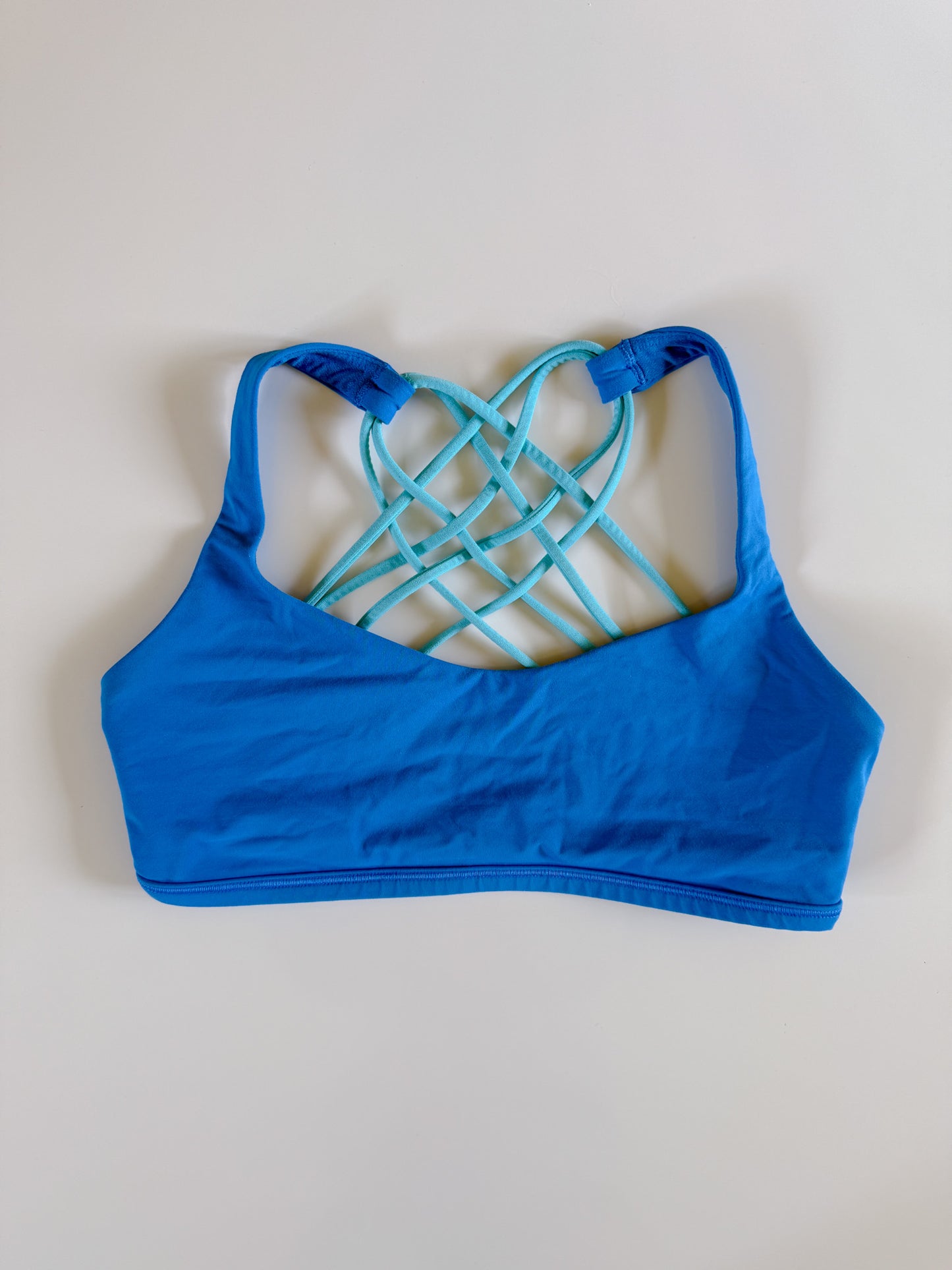 Size 4,6 RARE Poolside / Electric Turquoise Free to Be Wild Bra
