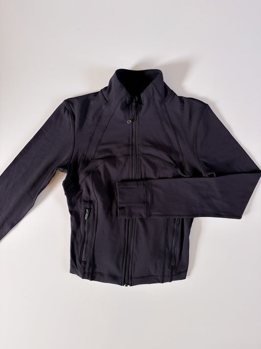 Size 6,10 Black Cropped Define Jacket