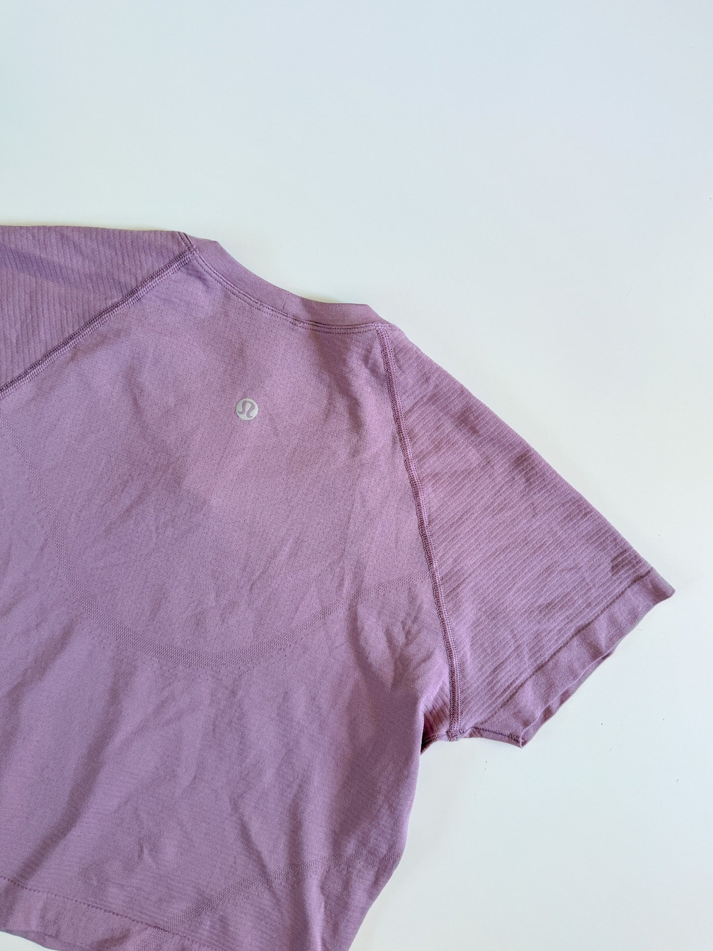 Size 8 Purple Swiftly Tech Cropped Short Sleeve 2.0