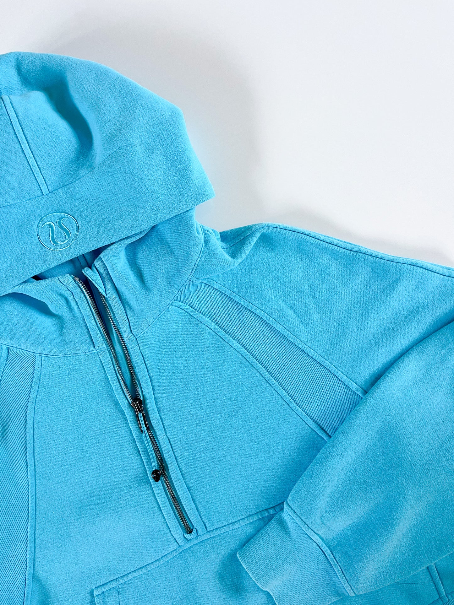 M/L RARE Electric Turquoise Half-Zip Scuba