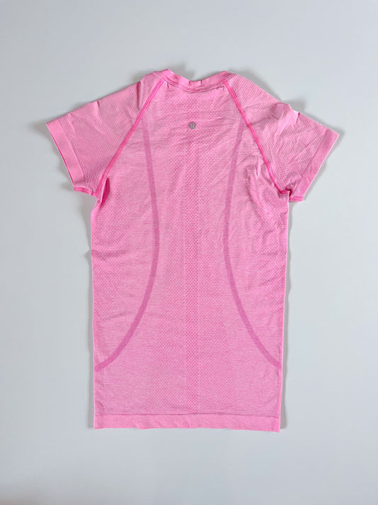 Size 4,8 Pink Swiftly Tech Short Sleeve 2.0