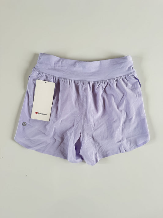 XS NWT Lavender Frost Fast and Free Short 3"