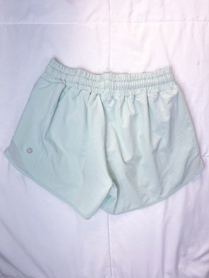 Size 4 Delicate Mint Hotty Hot 4"