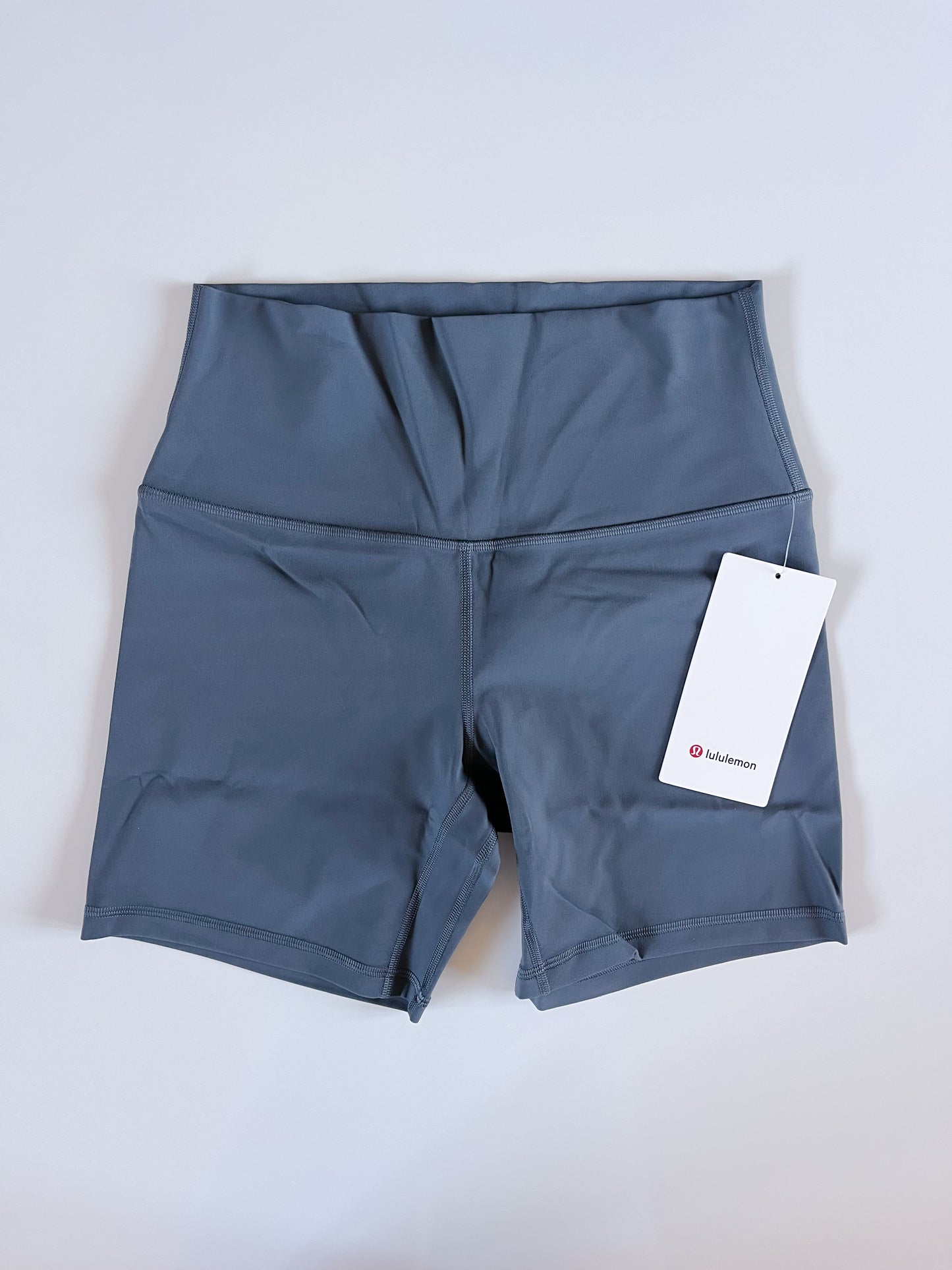 Size 6,8 NWT Oil Blue Align Short 6"