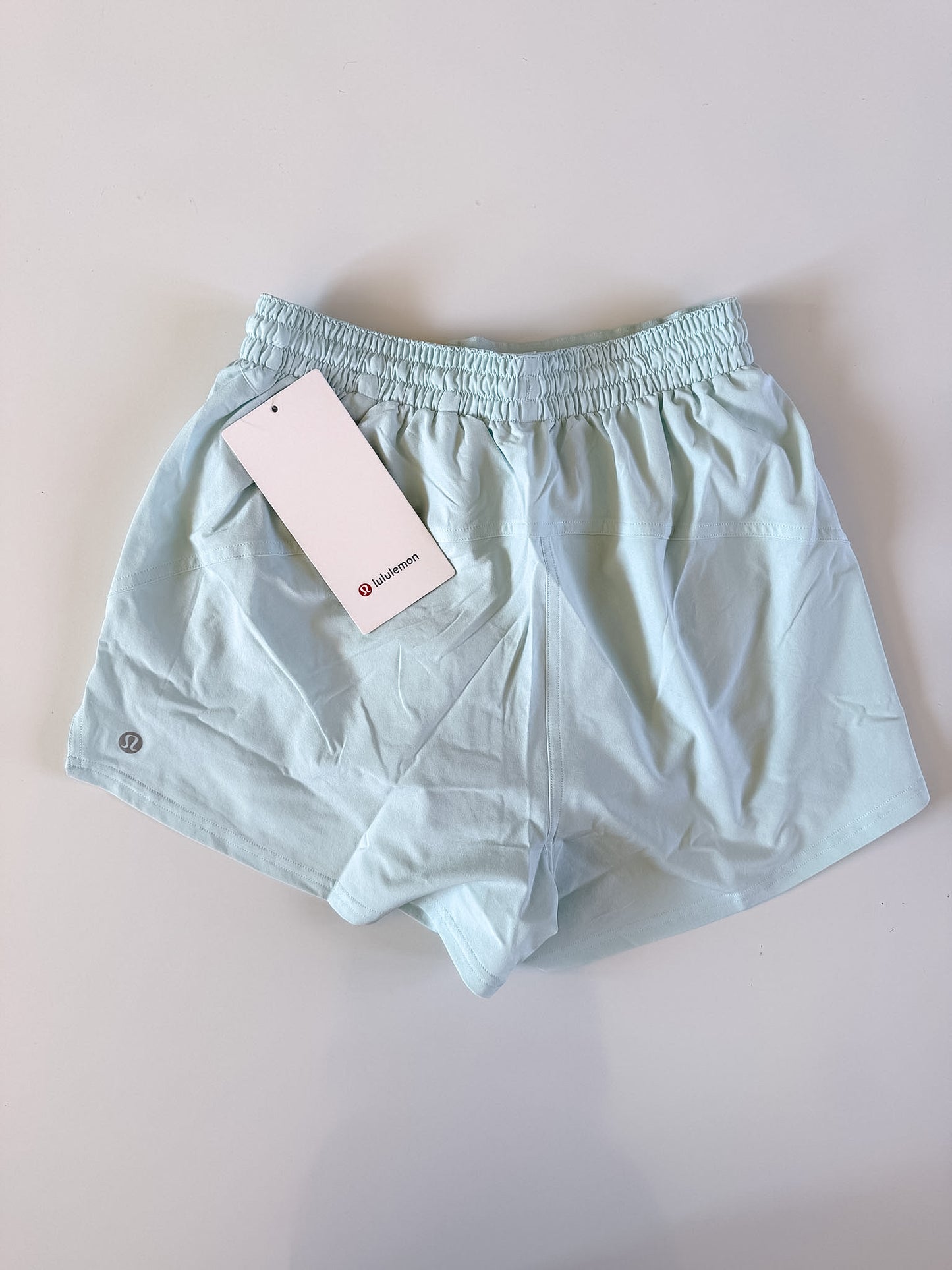 Size 2 NWT Mint Breeze Pace Rival Short 3"