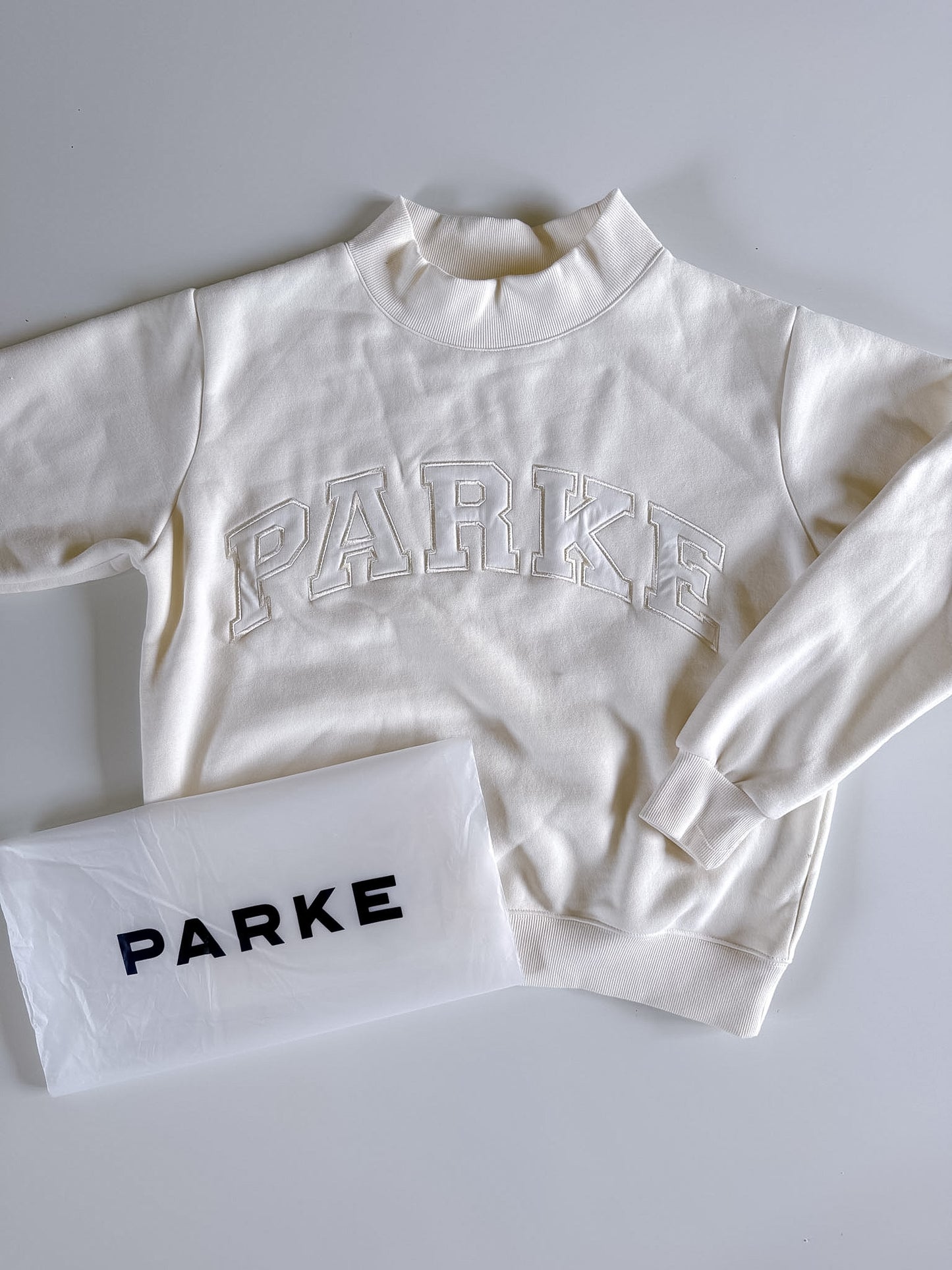 S/M RARE Parke Pearl Mockneck