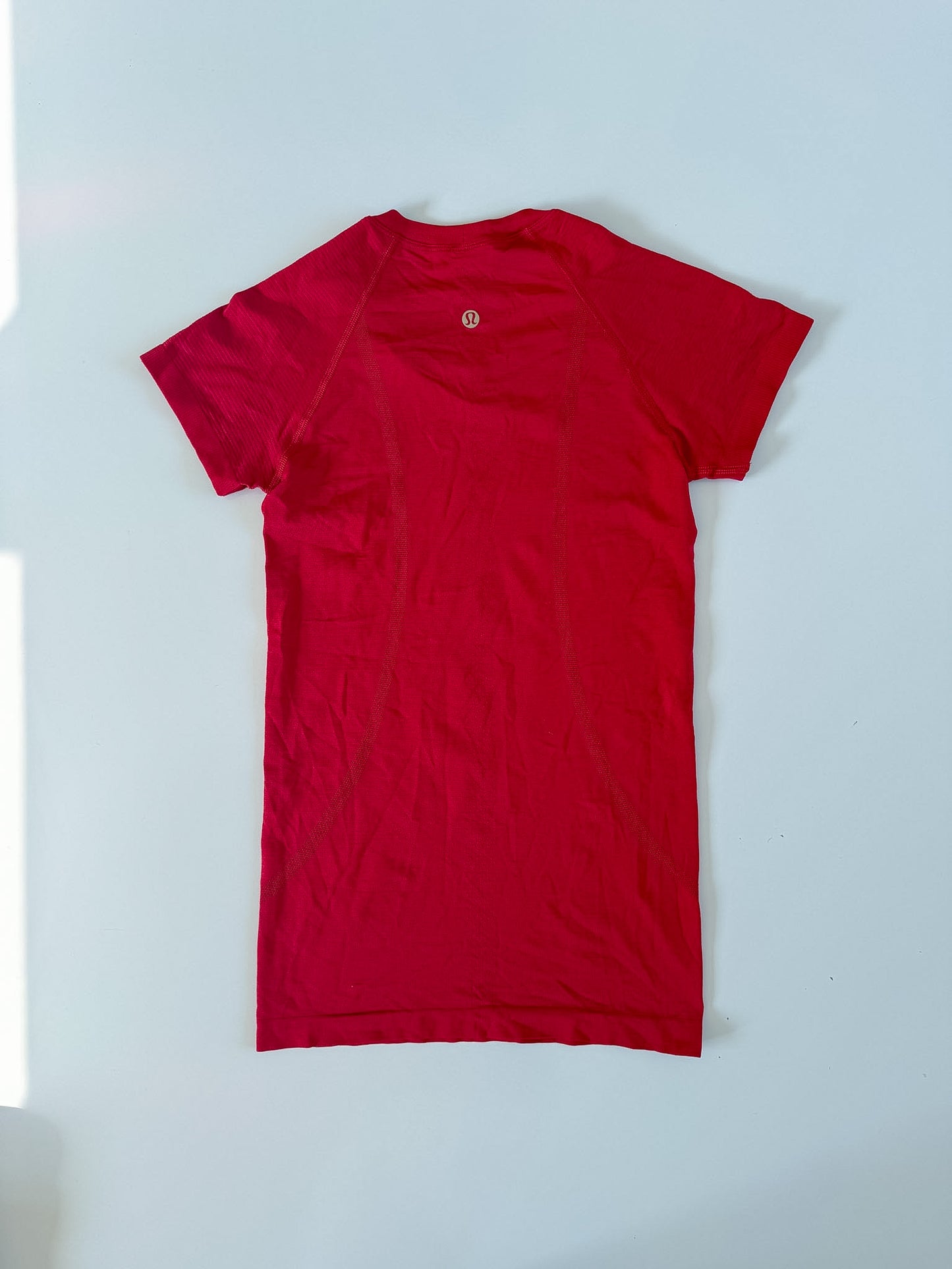 Size 4 RARE Red/GOLD logo Swiftly Tech Short Sleeve 2.0